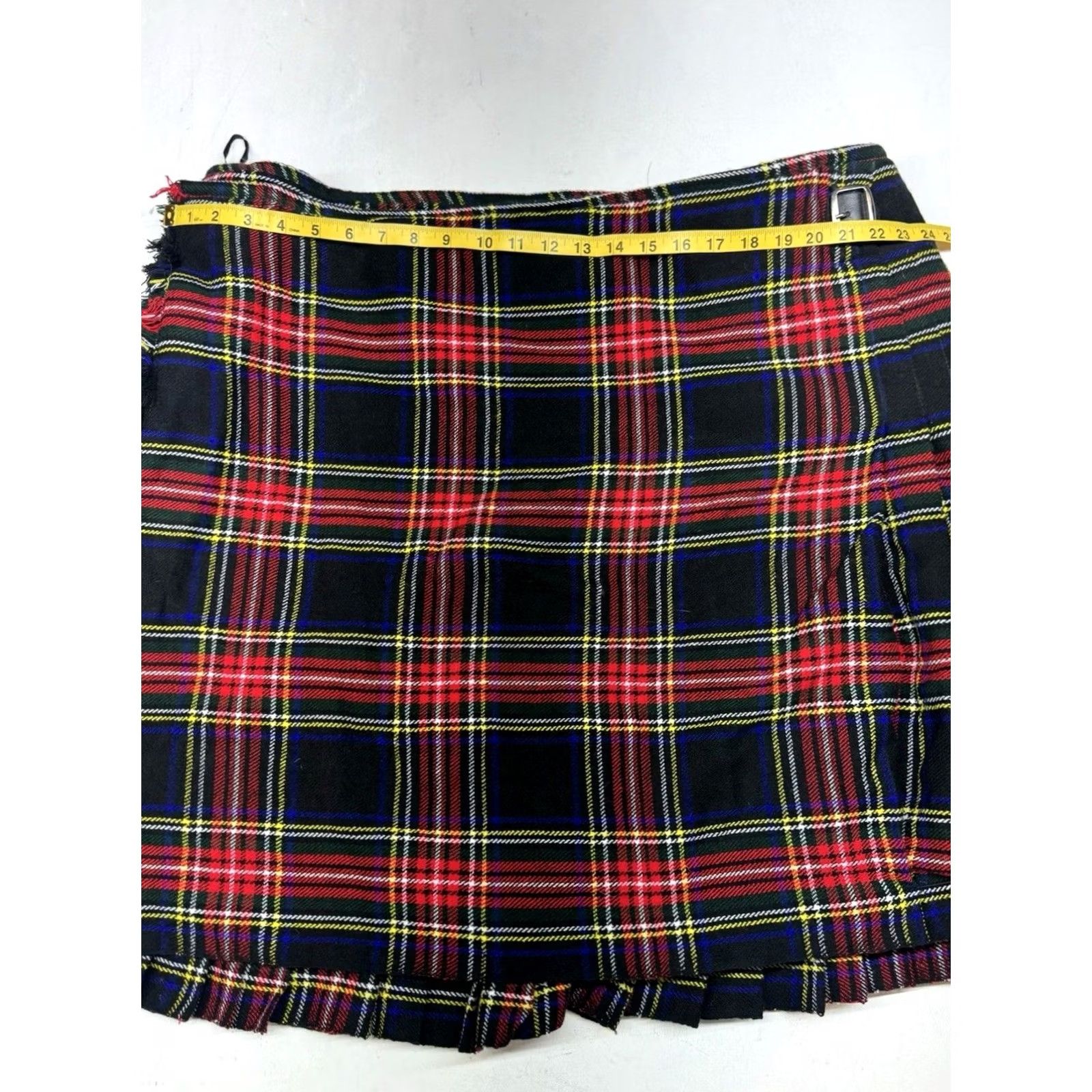 Vintage VINTAGE? Scotish Design Tartan Kilt Plaid Check Pattern Red Black Mens 46 Buckle Strap Size 46 - 2 Thumbnail