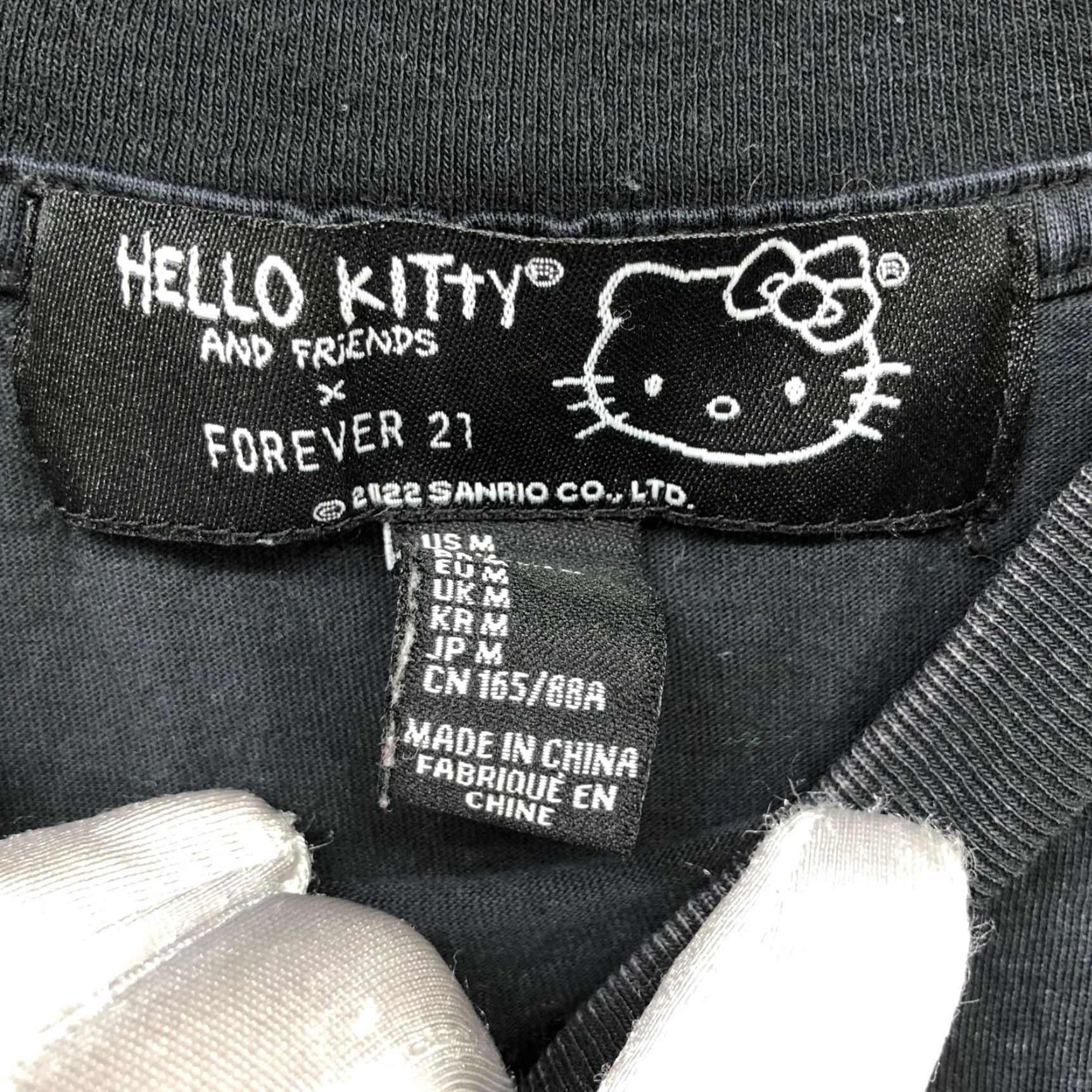 Forever 21 Forever 21 X Hello Kitty Little Twin Stars Oversized Tee Womens S Long Sleeve Black Crewneck Cotton Knit T-Shirt Casual Size S / US 4 / IT 40 - 4 Thumbnail