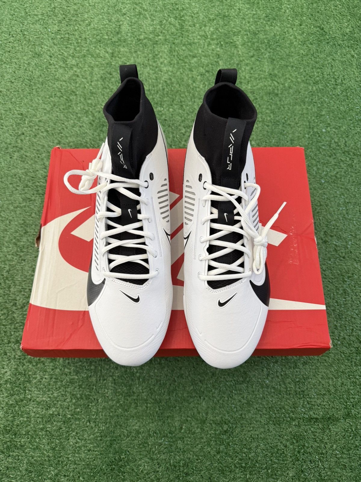 Nike Nike Vapor Edge Pro 360 Football Cleats FN7759-100 (NWT Mens Size US 13 / EU 46 - 4 Thumbnail