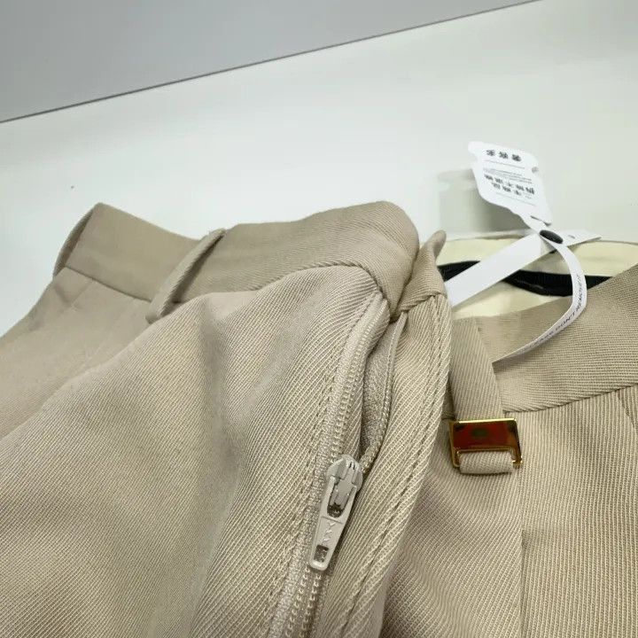 Fendi Fendi Beige Mid-rise Casual Shorts for Men -2508 Size US 44 / EU 60 - 4 Thumbnail