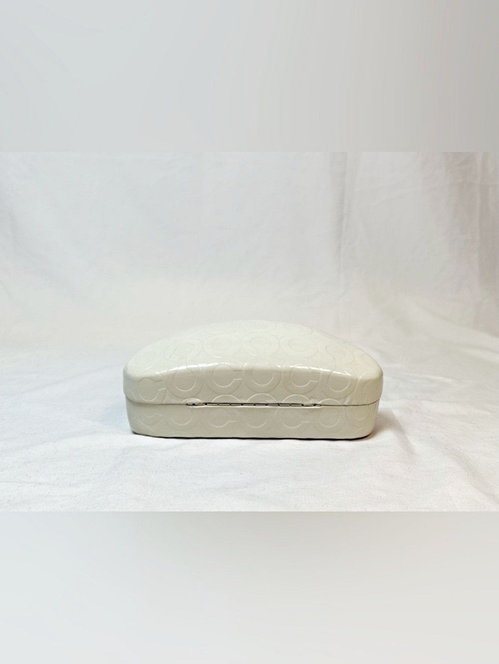 Coach Coach Large Ivory Signature Embossed Clamshell Eyewear Case Size ONE SIZE - 4 Thumbnail