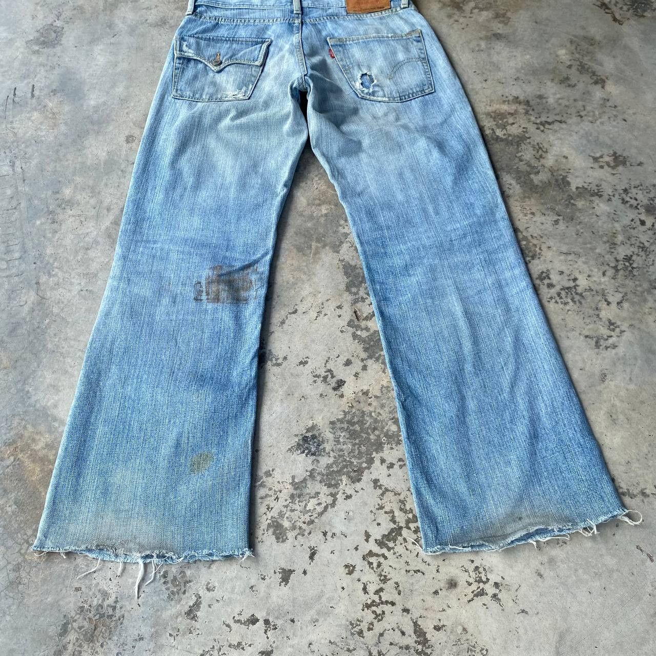 Levi's Vintage Clothing VINTAGE LEVIS 537 FLARED DISTRESSED ANKLE CUT LIGHTWASH Size US 31 - 5 Thumbnail