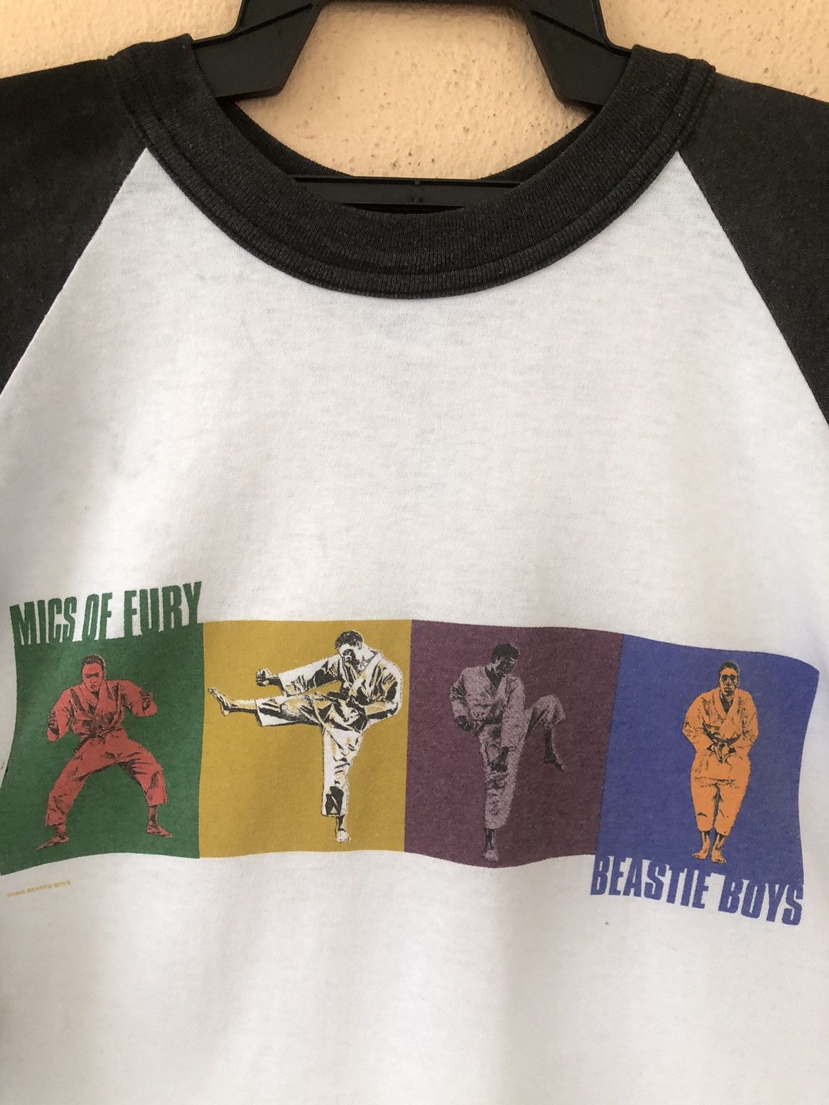 Band Tees × Rap Tees × Vintage Vintage 90s BEASTIE BOYS 3Q Raglan Shirt Size US XL / EU 56 / 4 - 5 Thumbnail