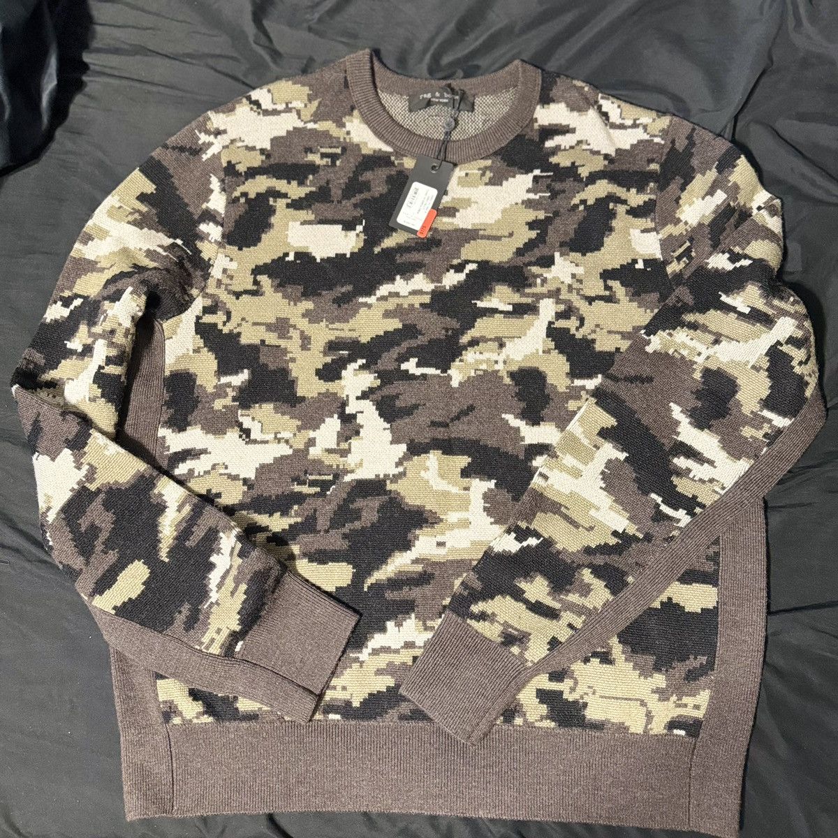 Rag and fashion bone camo