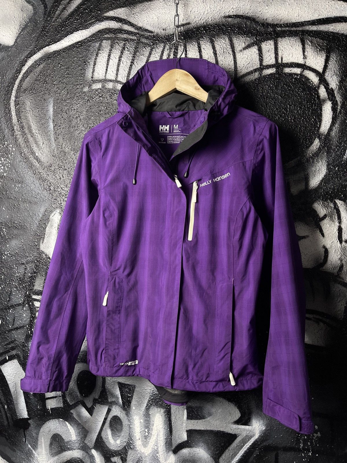 Helly Hansen Helly Hansen Tech Series Outdoor Purple Jacket WMNS Size M Size M / US 6-8 / IT 42-44 - 1 Thumbnail