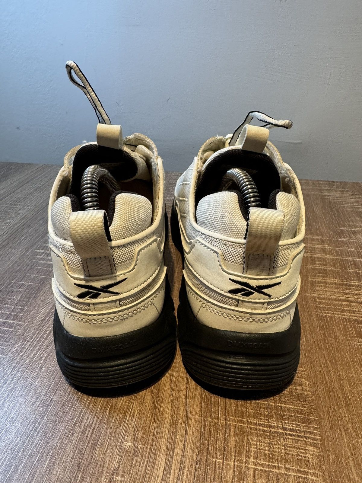 Reebok Reebok Gigi Hadid DMX Series 2200 Zip Shoes Womens 7.5 Chalk Size US 7.5 / IT 37.5 - 4 Thumbnail