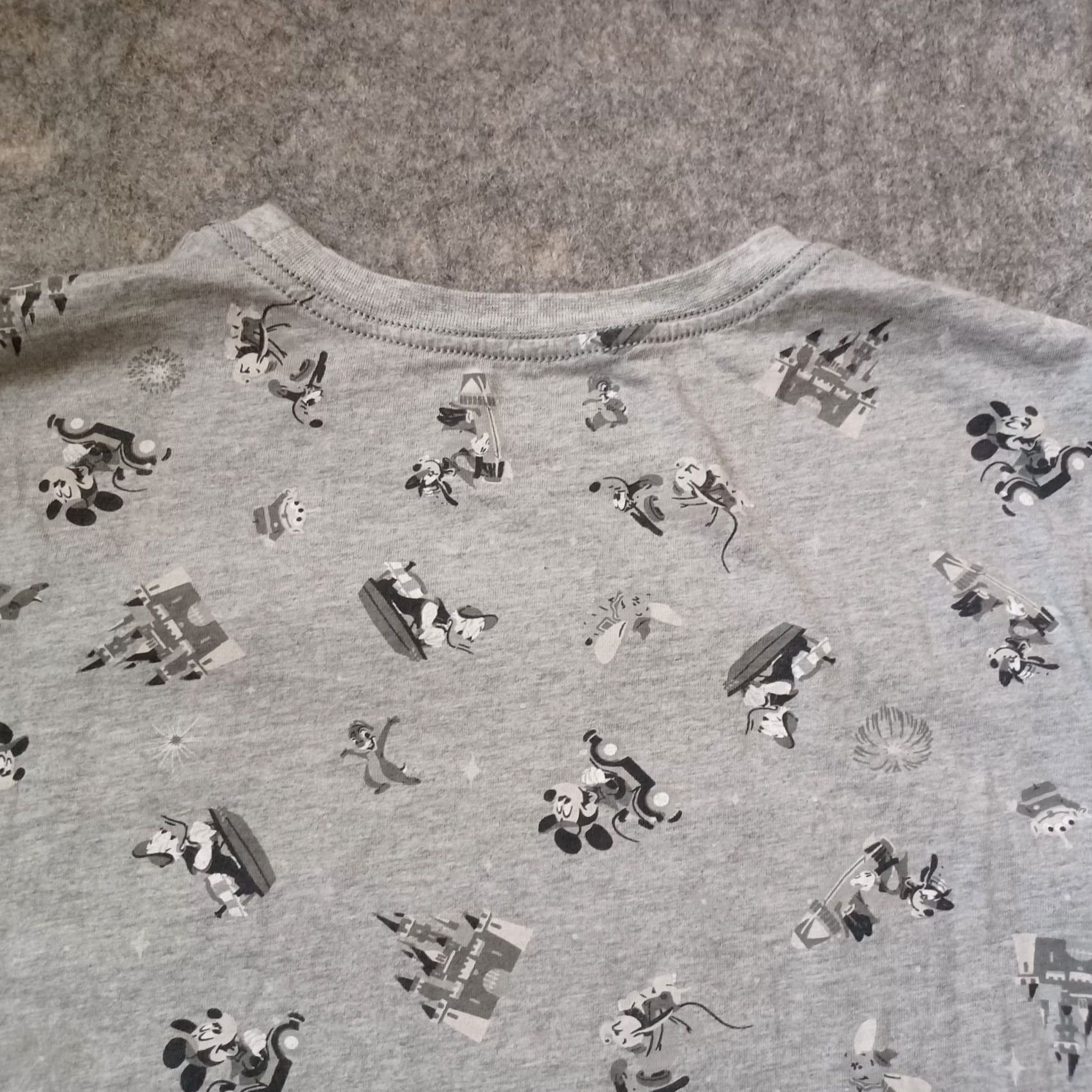 Disney Disneyland T Shirt Mens Large Gray All Over Print Disney Characters Park Shirt Mens L Gray Disney Mickey Mouse 90s Theme Boys Girls Mens Size US L / EU 52-54 / 3 - 3 Thumbnail