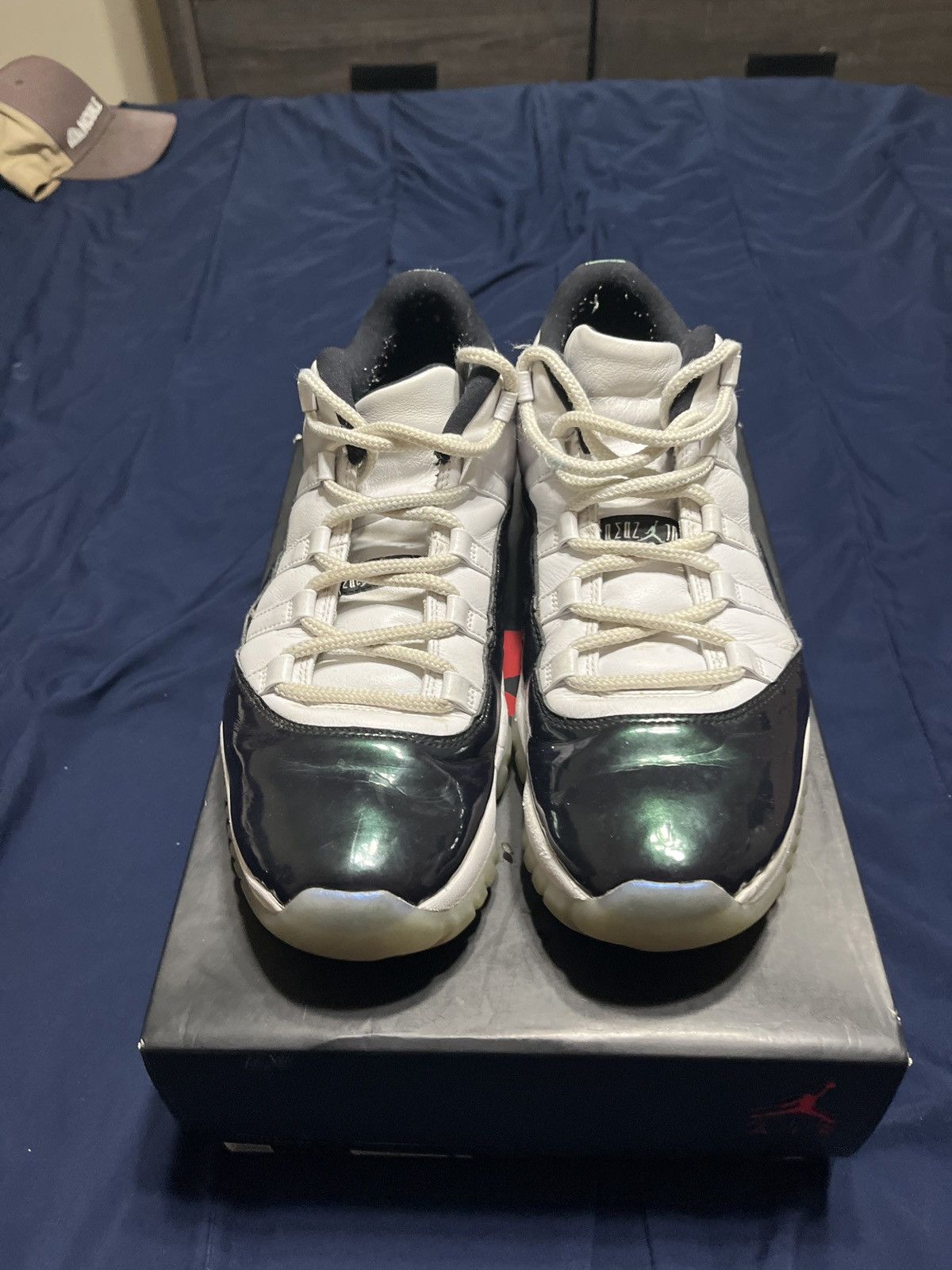 Jordan Brand Jordan 11 Low Emerald Size US 12 / EU 45 - 4 Thumbnail