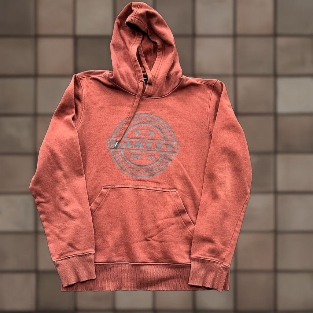Oakley Oakley Hoodie Men M Cotton Long Sleeve Pullover Pockets Maroon Outdoor Logo Crew Neck Full Zipless Solid Regular Fit Outdoor Sweatshirt Size US M / EU 48-50 / 2 - 1 Thumbnail