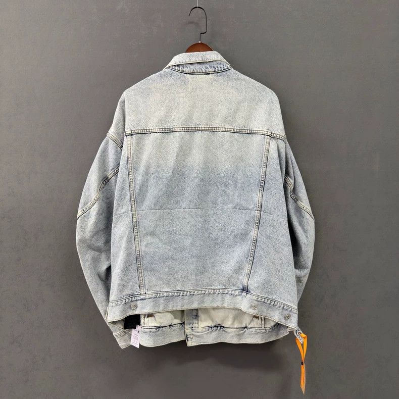 Balenciaga Balenciaga Washed embroidered logo denim jacket Size US L / EU 52-54 / 3 - 2 Thumbnail