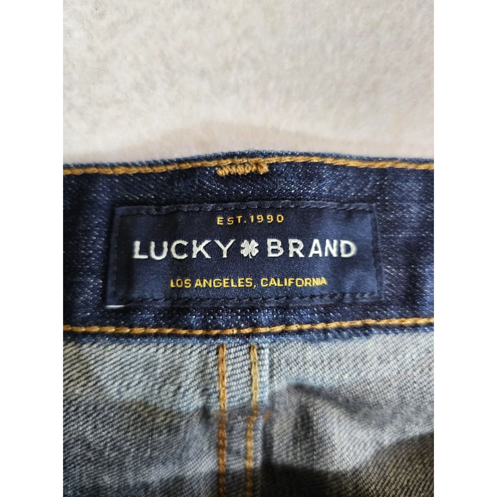 Lucky Brand Lucky Brand Signature Denim Jeans 410 Athletic Slim Dark Wash Men 40x30 Denim Jeans Slim Straight Logo USA 410 Athletic Slim Dark Wash Mens 40x30 Size US 40 / EU 56 - 4 Thumbnail