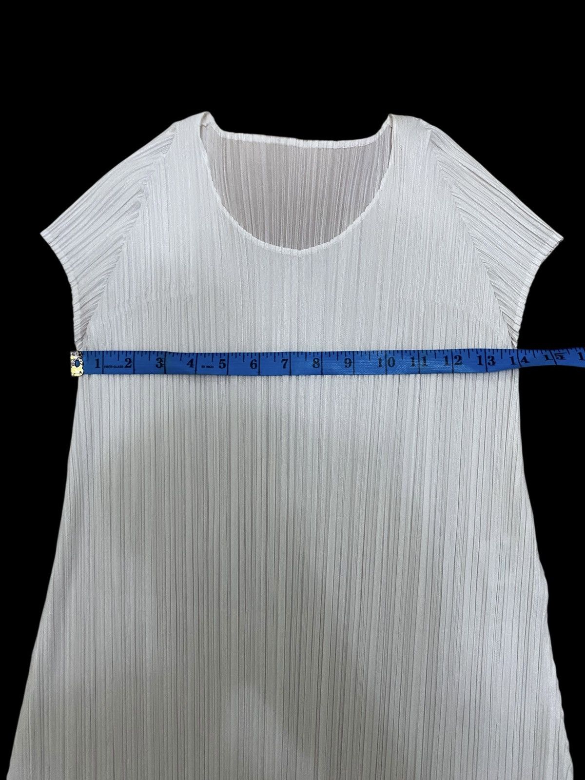 Pleats Please Issey Miyake 🔥STUNNING🔥PLEATS PLEASE ISSEY MIYAKE WHITE DRESS SLEEVELESS Size ONE SIZE - 6 Thumbnail
