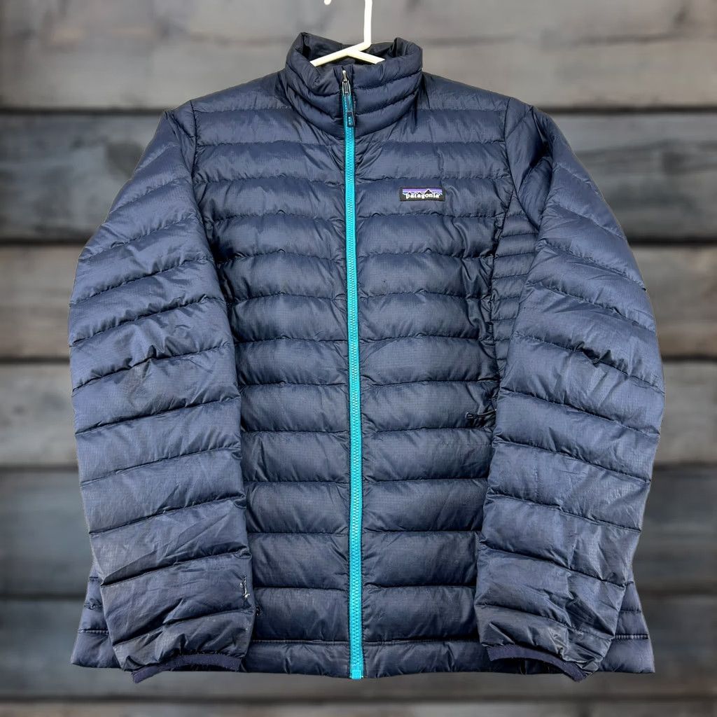 Patagonia Patagonia Womens M Blue Puffer Jacket Goose Down Insulated Logo Full Zip Pocket Size M / US 6-8 / IT 42-44 - 1 Thumbnail