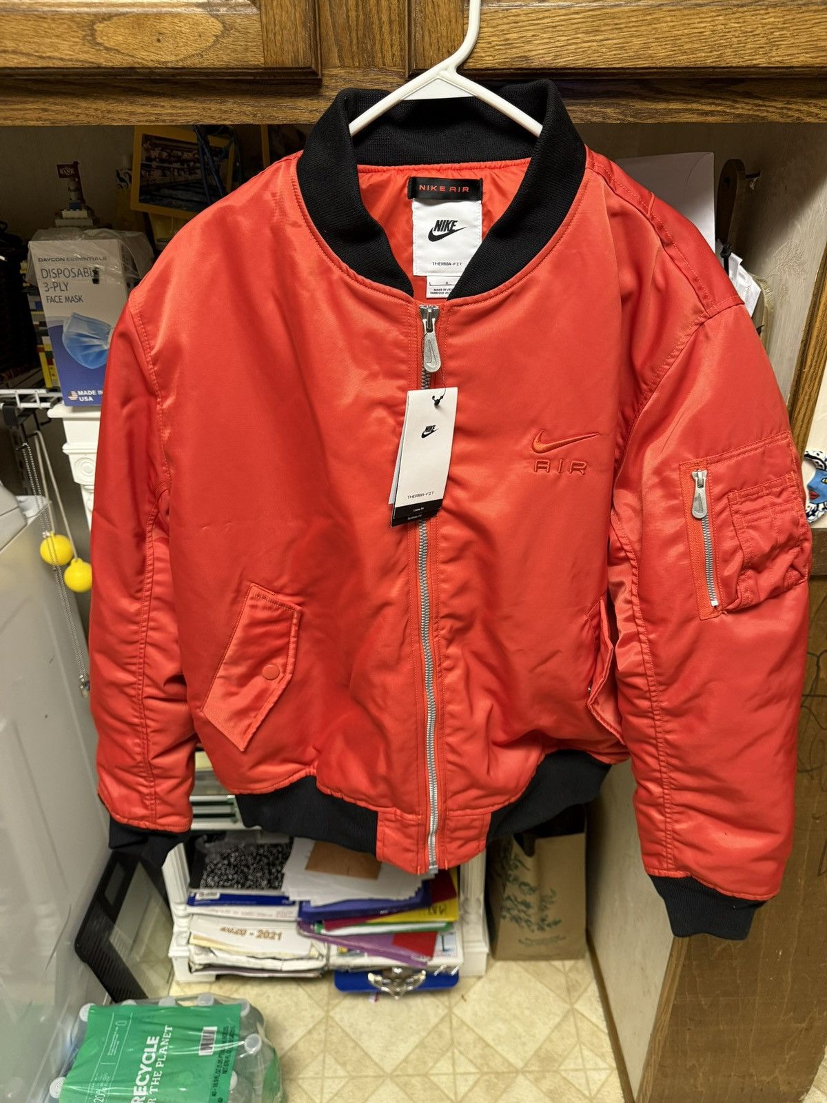 Nike Air Therma-Fit Satin Jacket Picante Red DV9891-633
