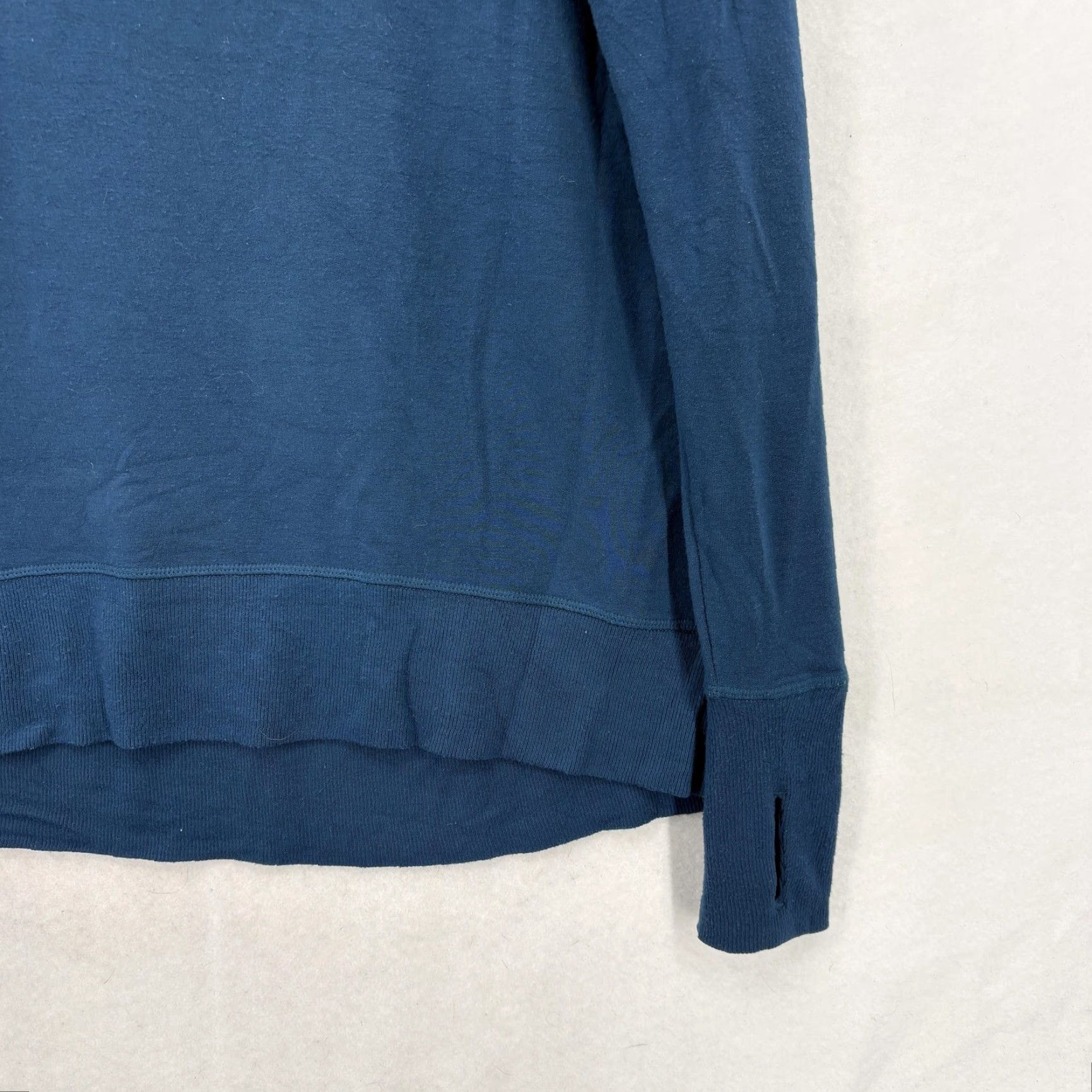 Athleta Athleta Sweatshirt Womens Small Blue Coaster Luxe Pullover Crew Neck Thumbhole Cuff Modal Polyester Spandex Knit Size S / US 4 / IT 40 - 3 Thumbnail