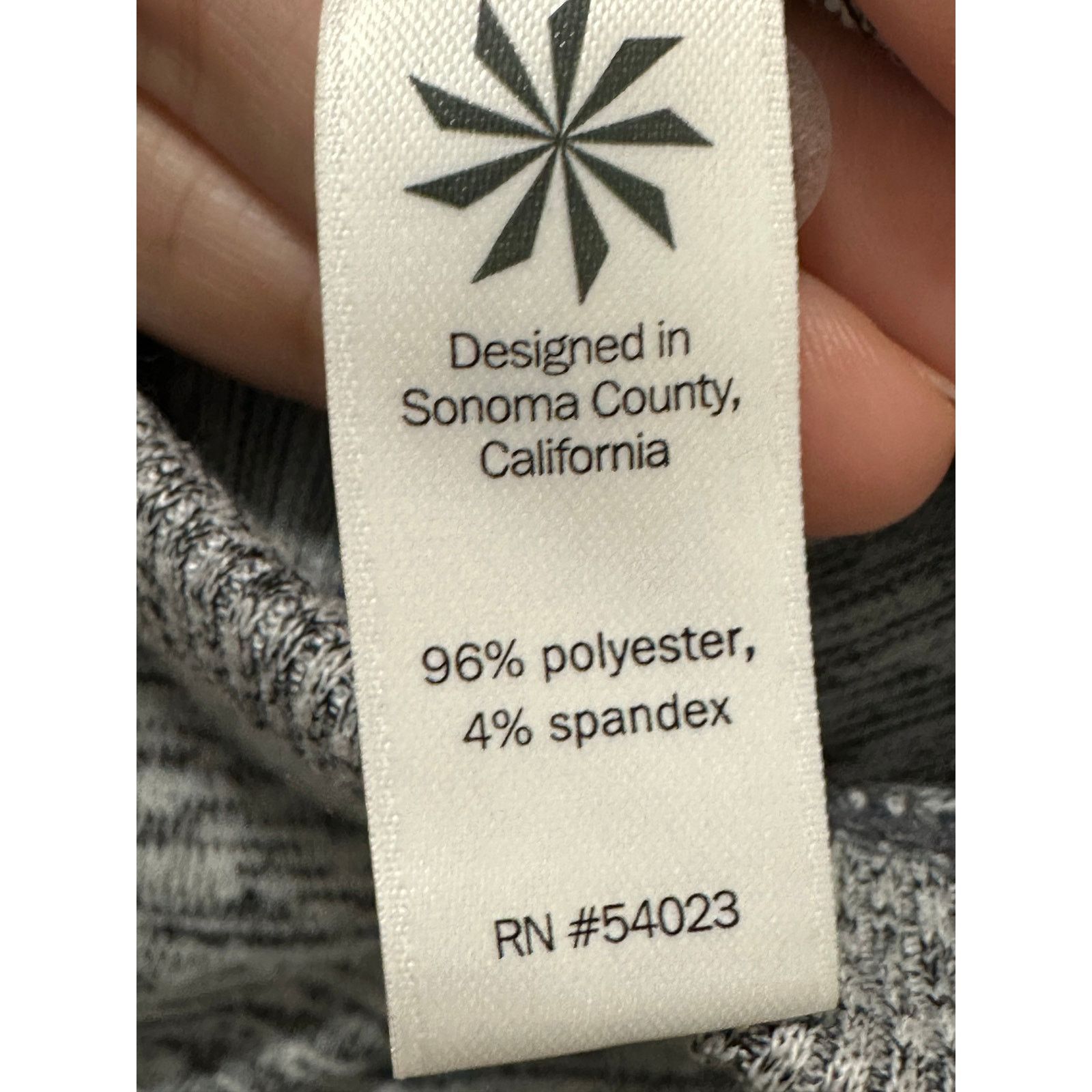 Athleta Athleta heathered gray blissful balance hooded vest Size XS Size XS / US 0-2 / IT 36-38 - 4 Thumbnail