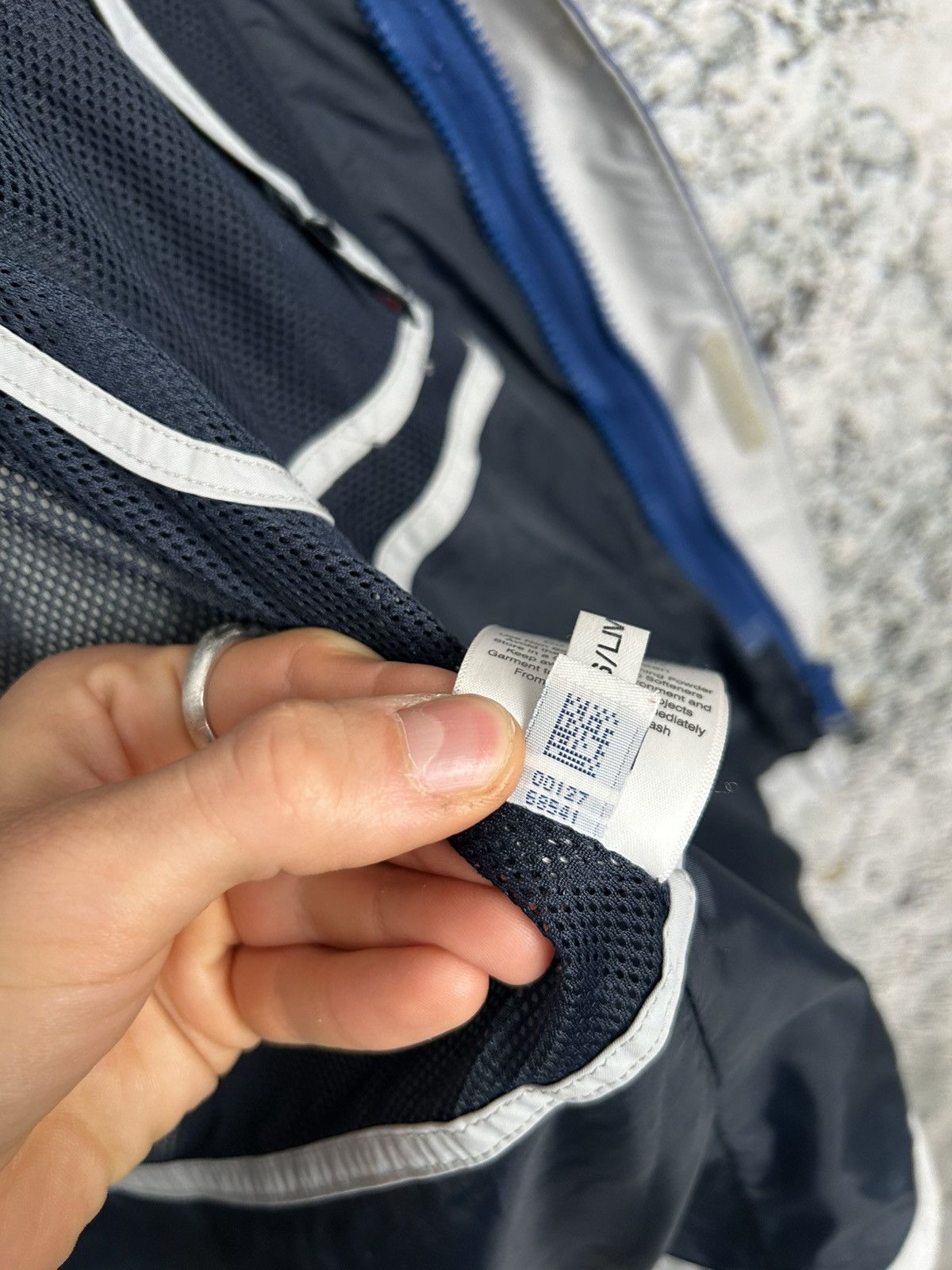 Berghaus Berghaus Gore-tex Blue Jacket Streetwear Gorpcore Outdoor Size US S / EU 44-46 / 1 - 13 Thumbnail