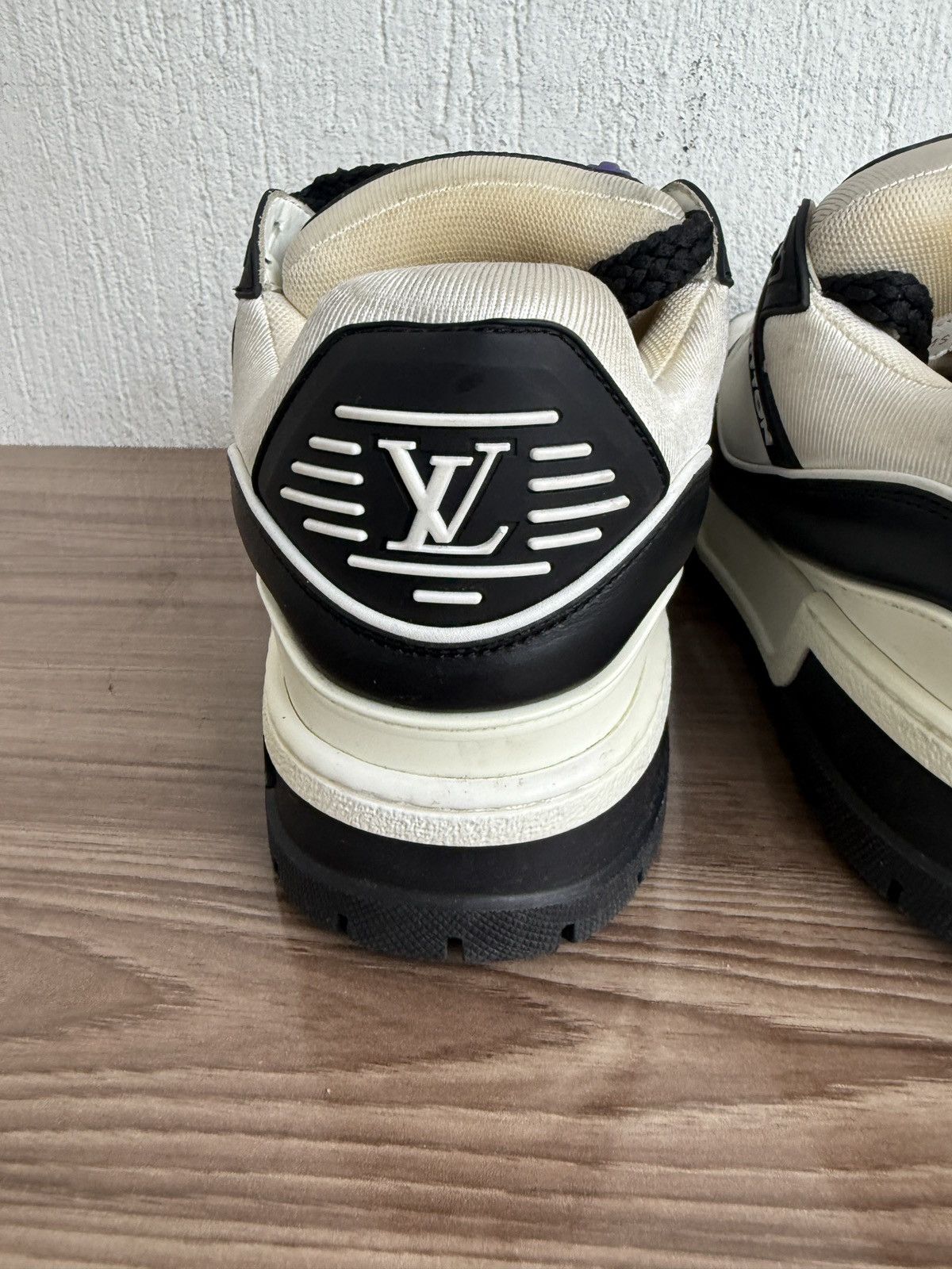 Louis Vuitton Lv maxi Trainers Size US 8 / EU 41 - 17 Thumbnail