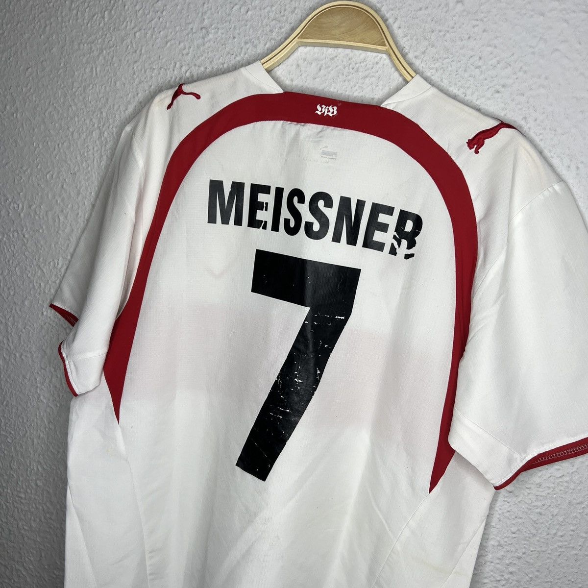 Puma × Vintage VfB Stuttgart Puma Home Soccer Football jersey Tshirt Tee Size US L / EU 52-54 / 3 - 9 Thumbnail