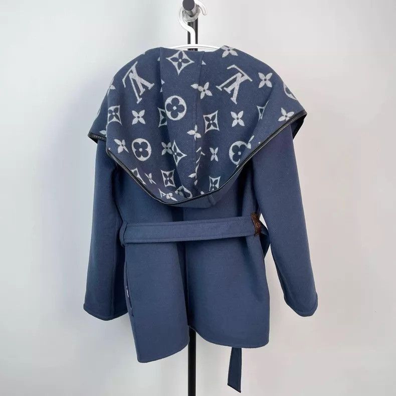 Louis Vuitton Louis Vuitton Blue big presbyopic full print bathrobe shor Size XXS / US 00 / IT 34 - 6 Thumbnail