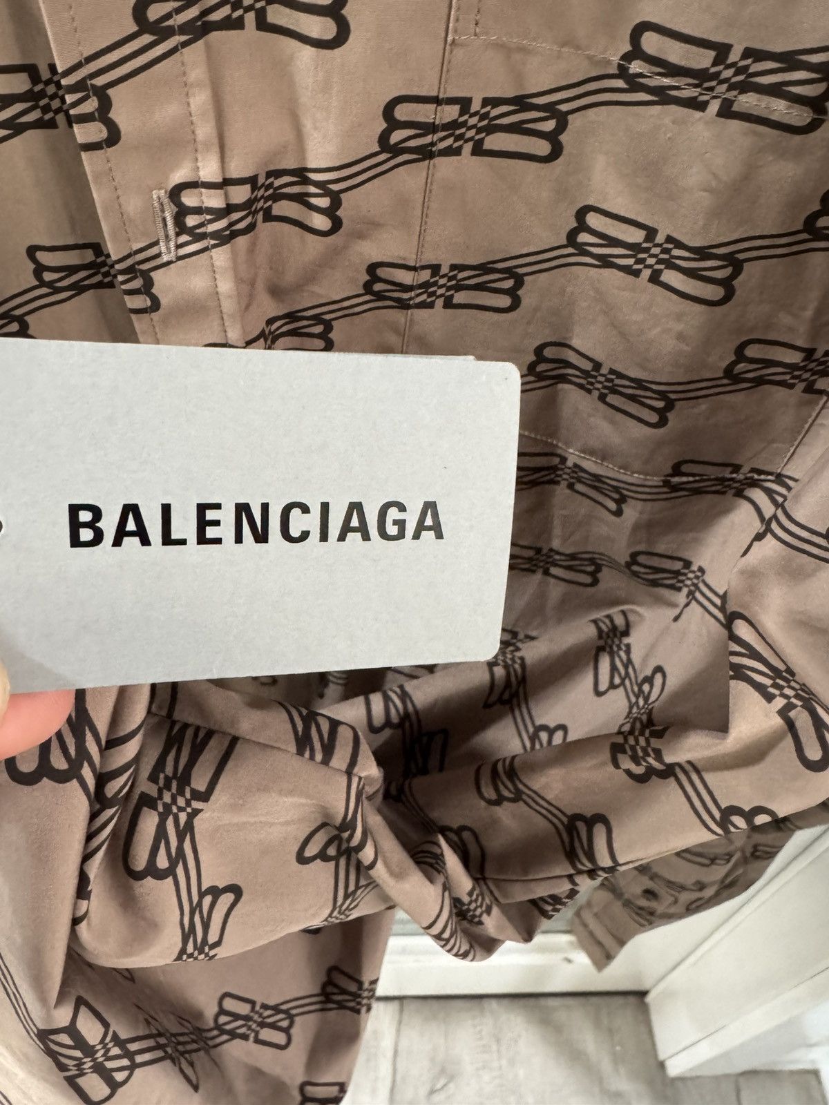Balenciaga Balenciaga monogram long sleeve shirt Size US L / EU 52-54 / 3 - 7 Thumbnail