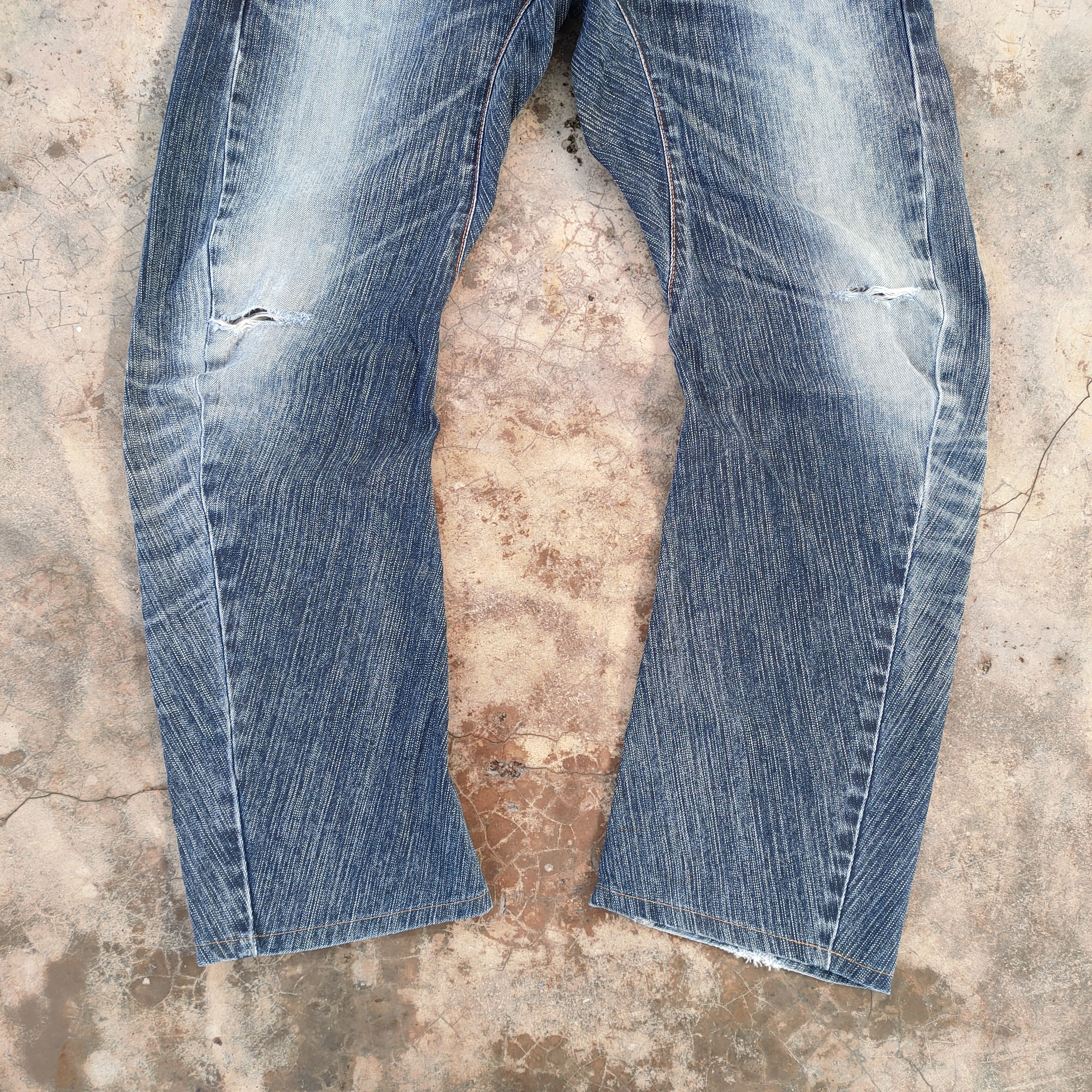 Edwin Edwin Twist leg vintage faded ripped jeans denim pants Size US 35 - 3 Thumbnail