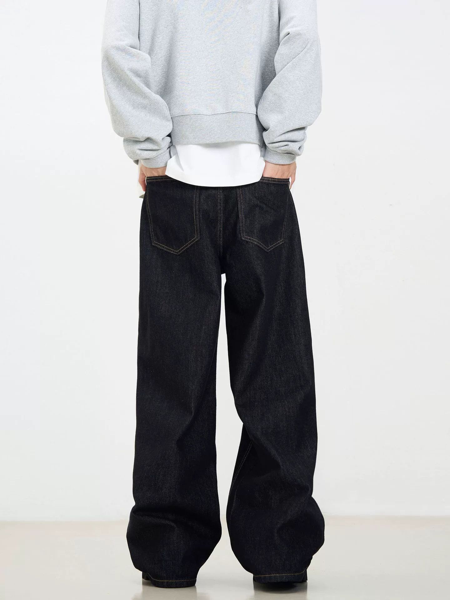 Jean American simple men's loose wide-leg cleanfit straight jeans Size US 32 / EU 48 - 5 Thumbnail
