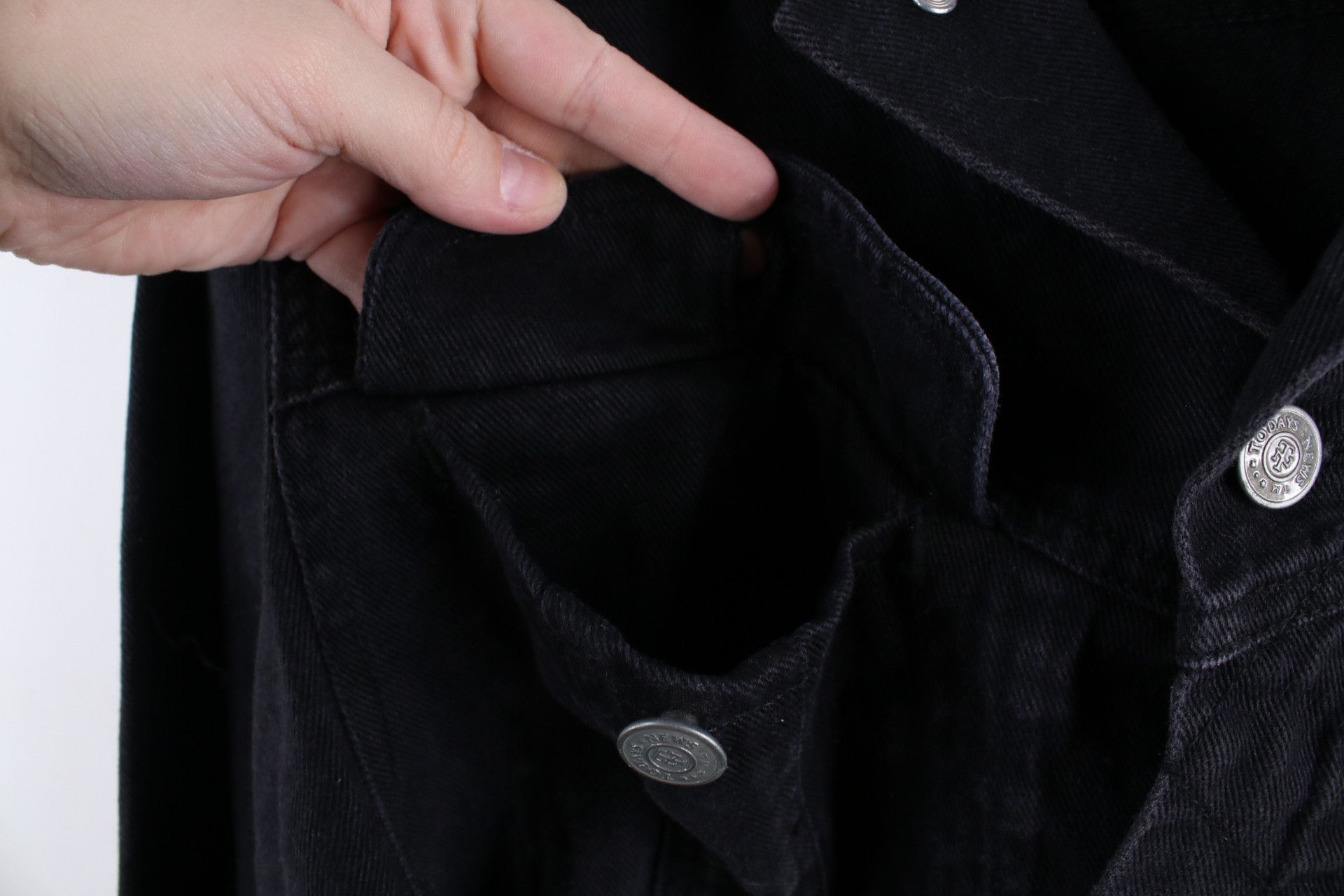 Vintage Vintage 90s Streetwear Faded Denim Jean Trucker Jacket Black Size US S / EU 44-46 / 1 - 5 Thumbnail