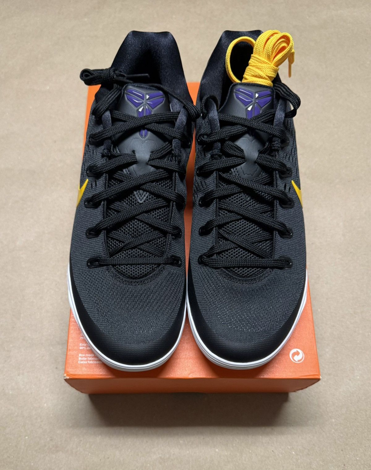 Nike Nike Zoom Kobe 9 EM Protro TB Lakers Away Men’s size 10.5! Size US 10.5 / EU 43-44 - 3 Thumbnail