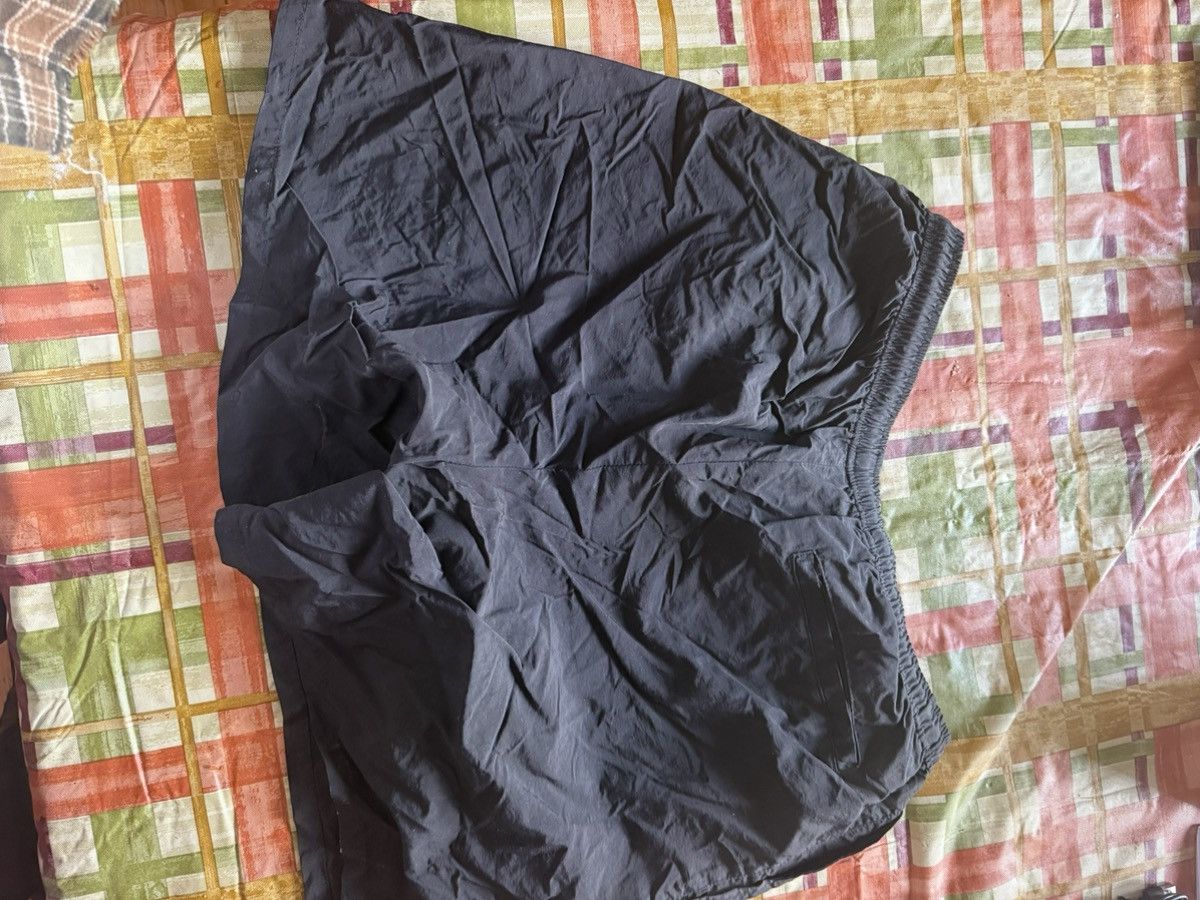 Only NY Only NY - Nylon Classic Shorts Size US 34 / EU 50 - 2 Thumbnail