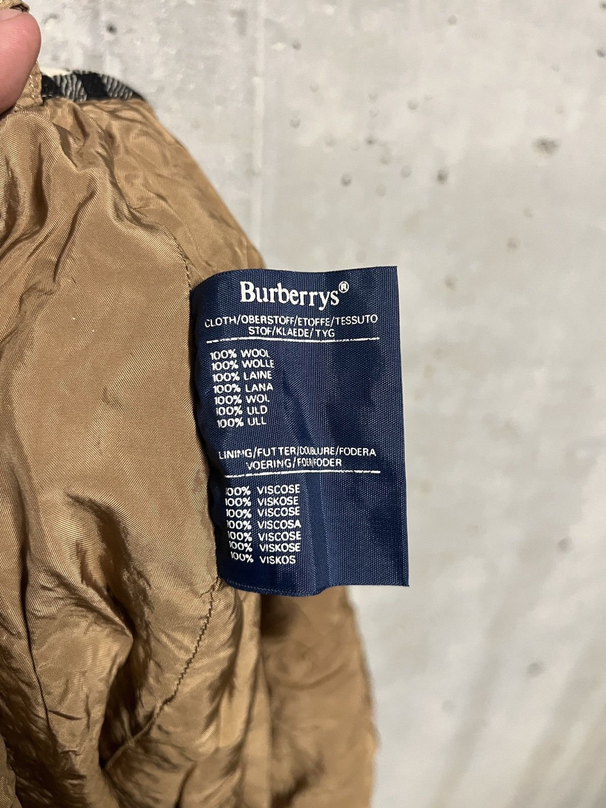 Burberry Vintage Burberrys Nova Check Skirt Wool. Long Beige Size 27" / US 4 / IT 40 - 7 Thumbnail