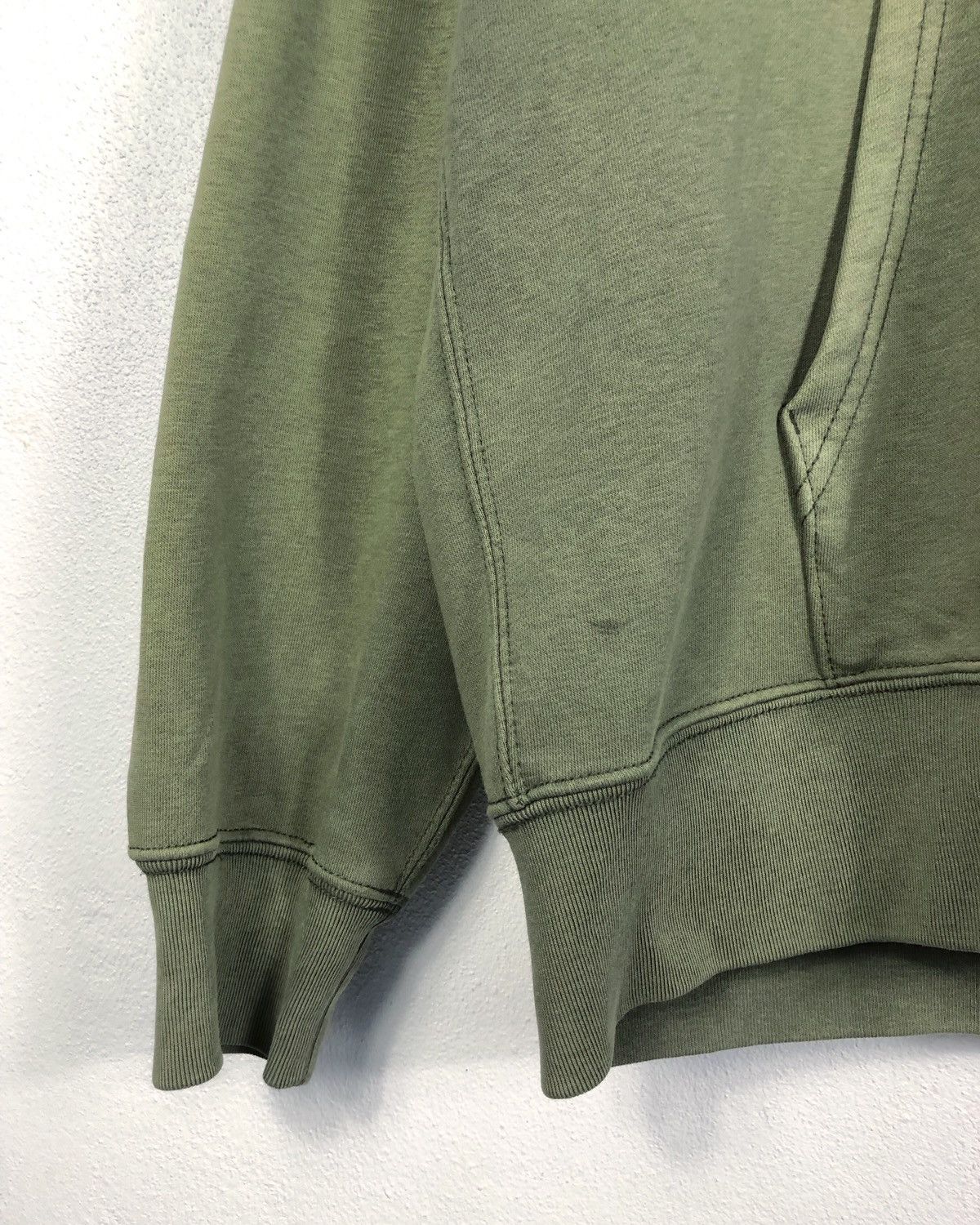 Anime Rare Uniqlo X Dragon Ball Hoodie Sweatshirt Size US M / EU 48-50 / 2 - 5 Thumbnail