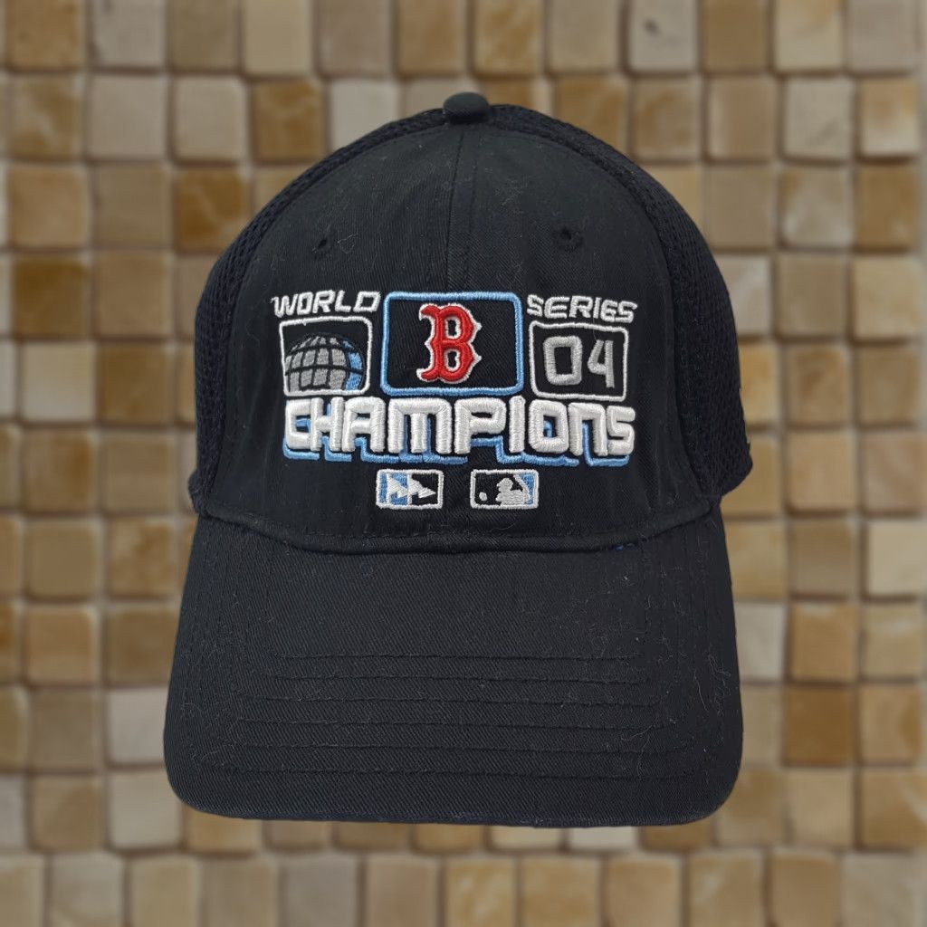 New Era VINTAGE New Era Boston Red Sox Baseball Cap Hat One Size Black Twill Adjustable 2004 World Series Retro Y2K Mens Cap Size ONE SIZE - 1 Thumbnail