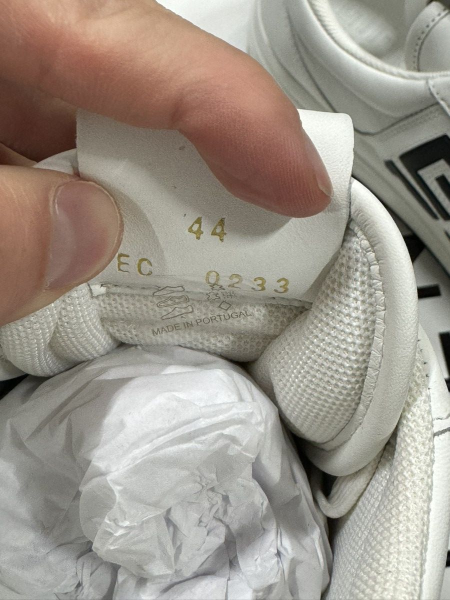 Givenchy Givenchy G4 Leather Sneaker NEW 900$ Size US 11 / EU 44 - 9 Thumbnail