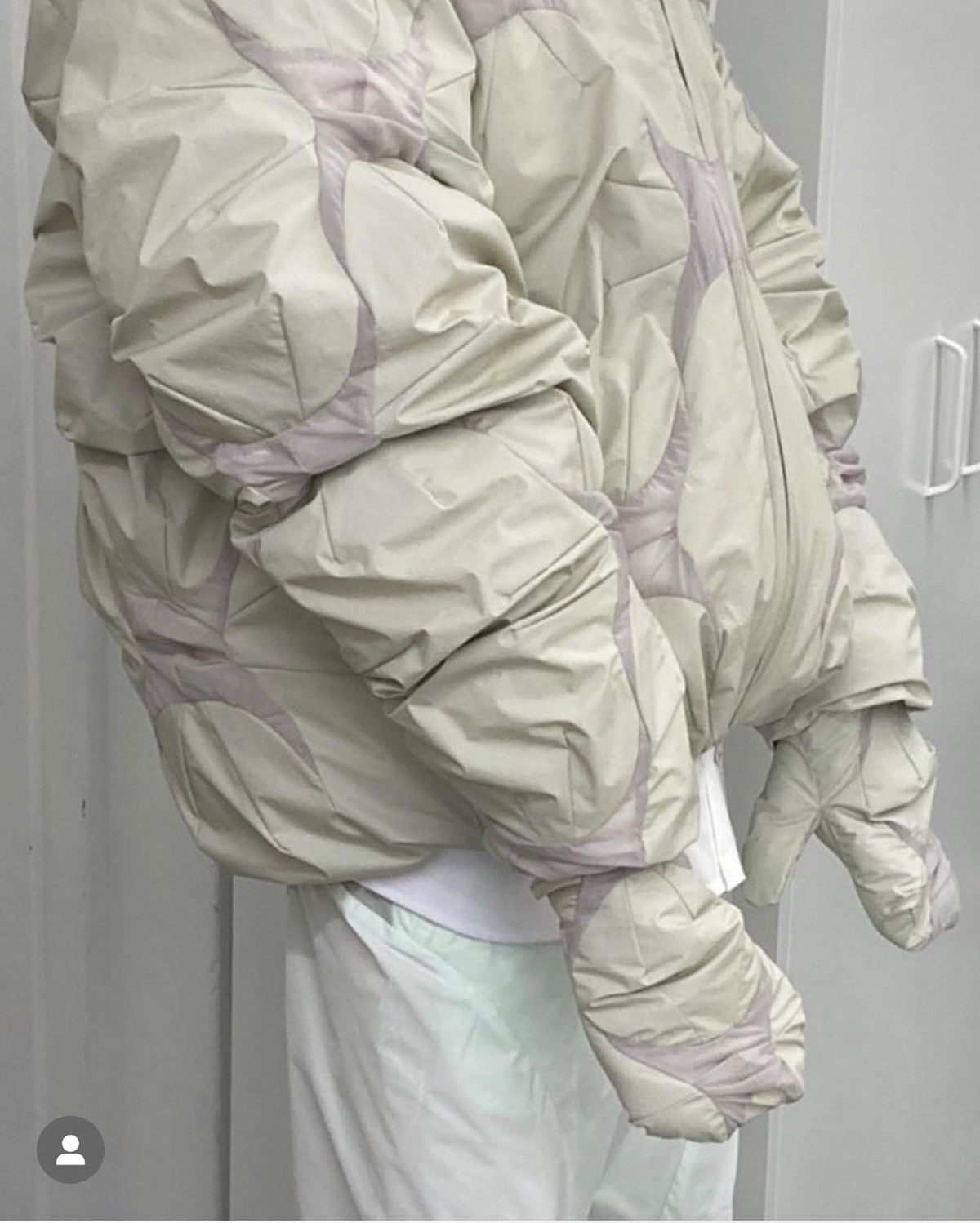 POST ARCHIVE FACTION (PAF) 4.0+ Down Gloves “Left” Size ONE SIZE - 4 Thumbnail