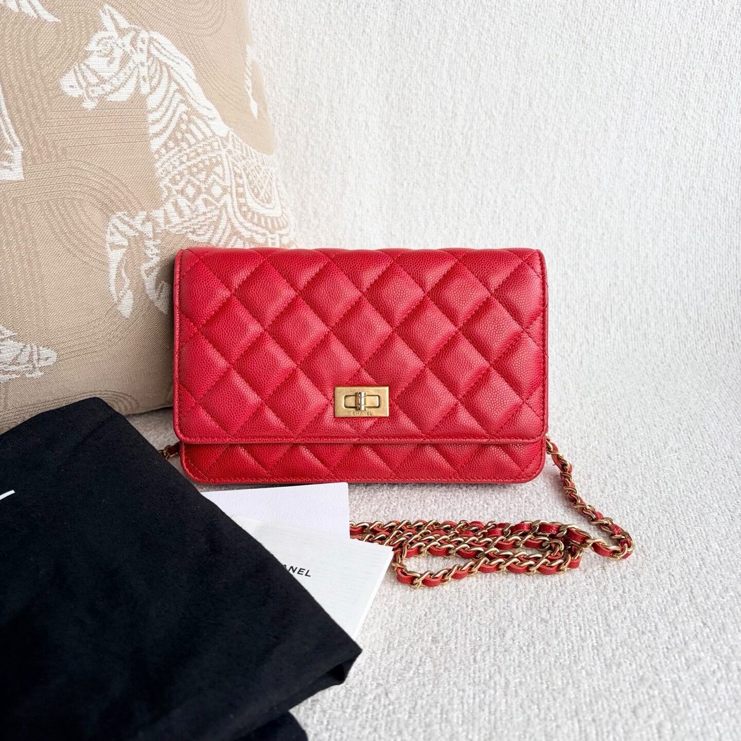 Chanel Pre-loved Bag Very good condition Size ONE SIZE - 1 Thumbnail