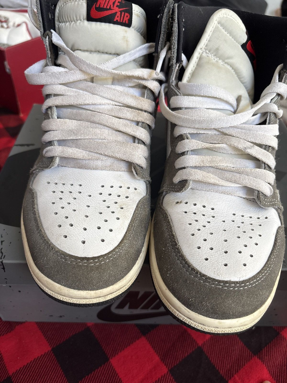 Jordan Brand Washed black jordan 1 Size US 7.5 / EU 40-41 - 2 Thumbnail