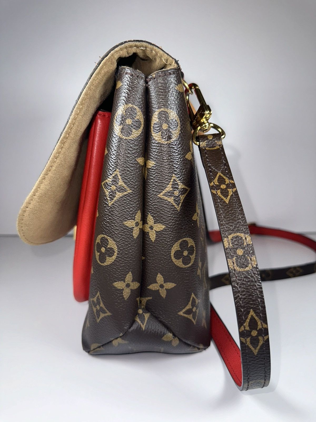 Louis Vuitton Authentic Louis Vuitton Marignan Handbag in Monogram Canvas Size ONE SIZE - 7 Thumbnail