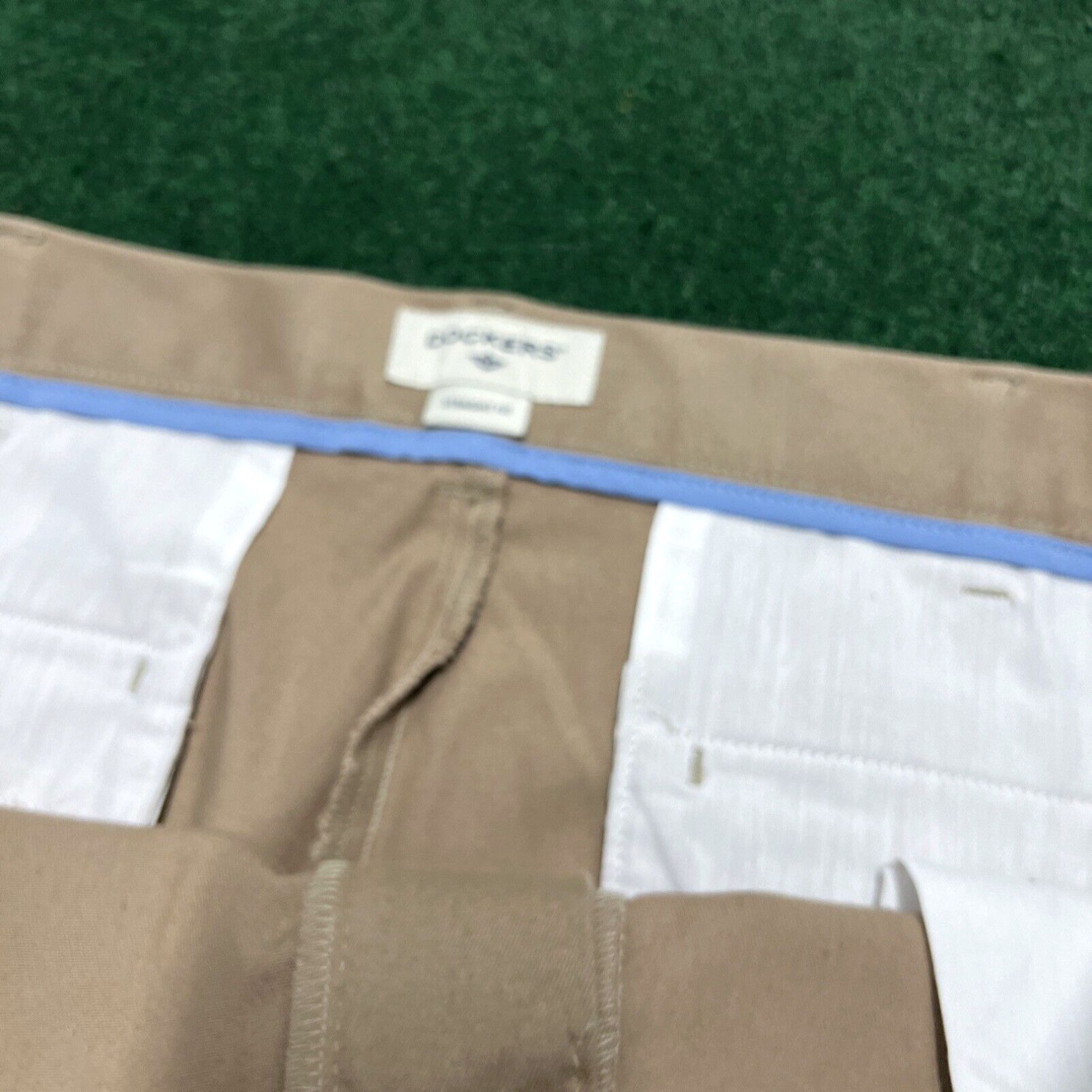 Dockers Dockers Mens Straight Fit Khaki Beige Pants Size 40x32 Size US 40 / EU 56 - 4 Thumbnail