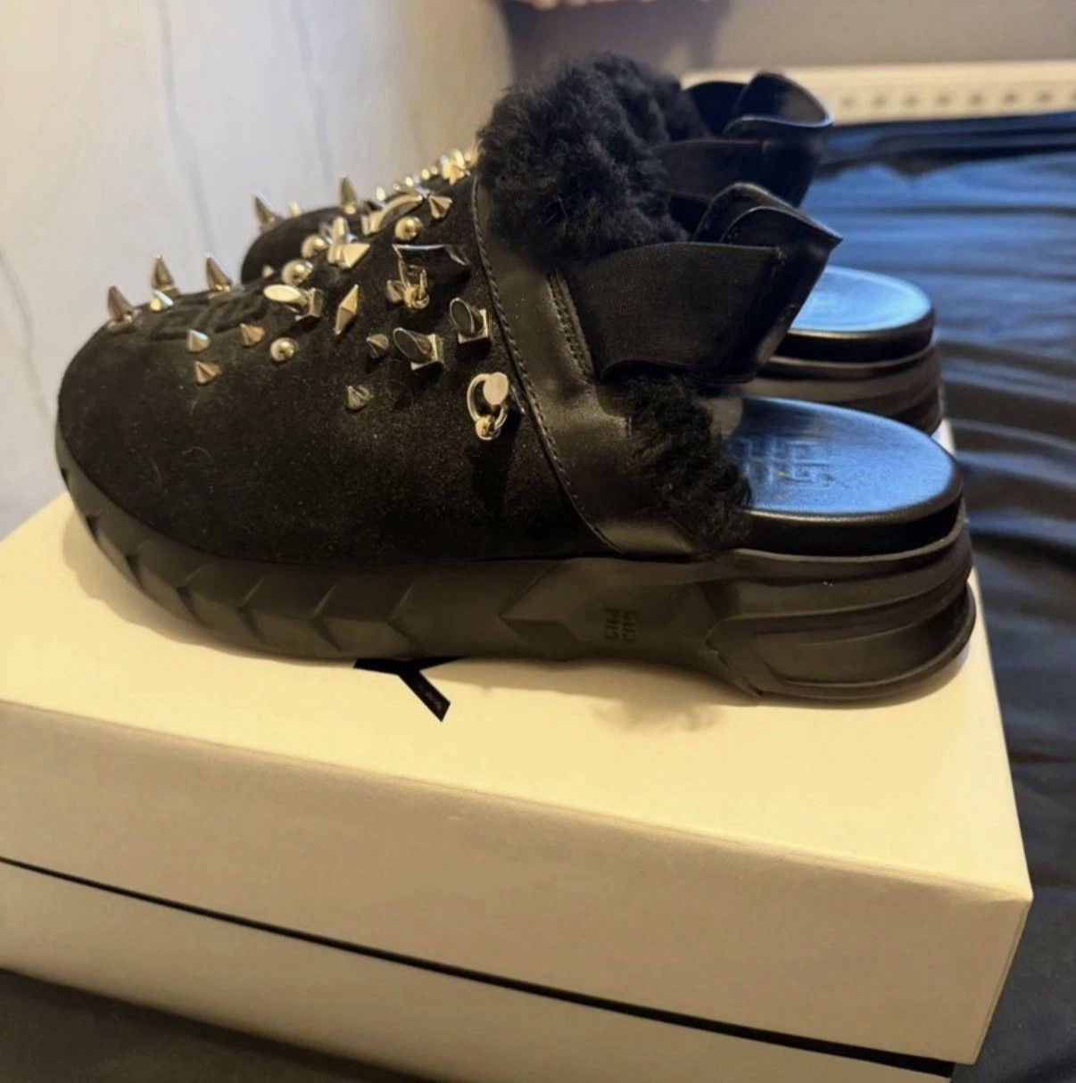 Givenchy Givenchy Spiked Marshmallow Clogs Size US 7 / EU 40 - 7 Thumbnail