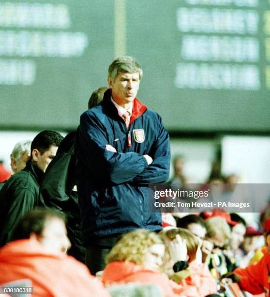 Nike 1998-99 Arsenal Nike Reversible Padded Bench Coat Size US L / EU 52-54 / 3 - 11 Thumbnail
