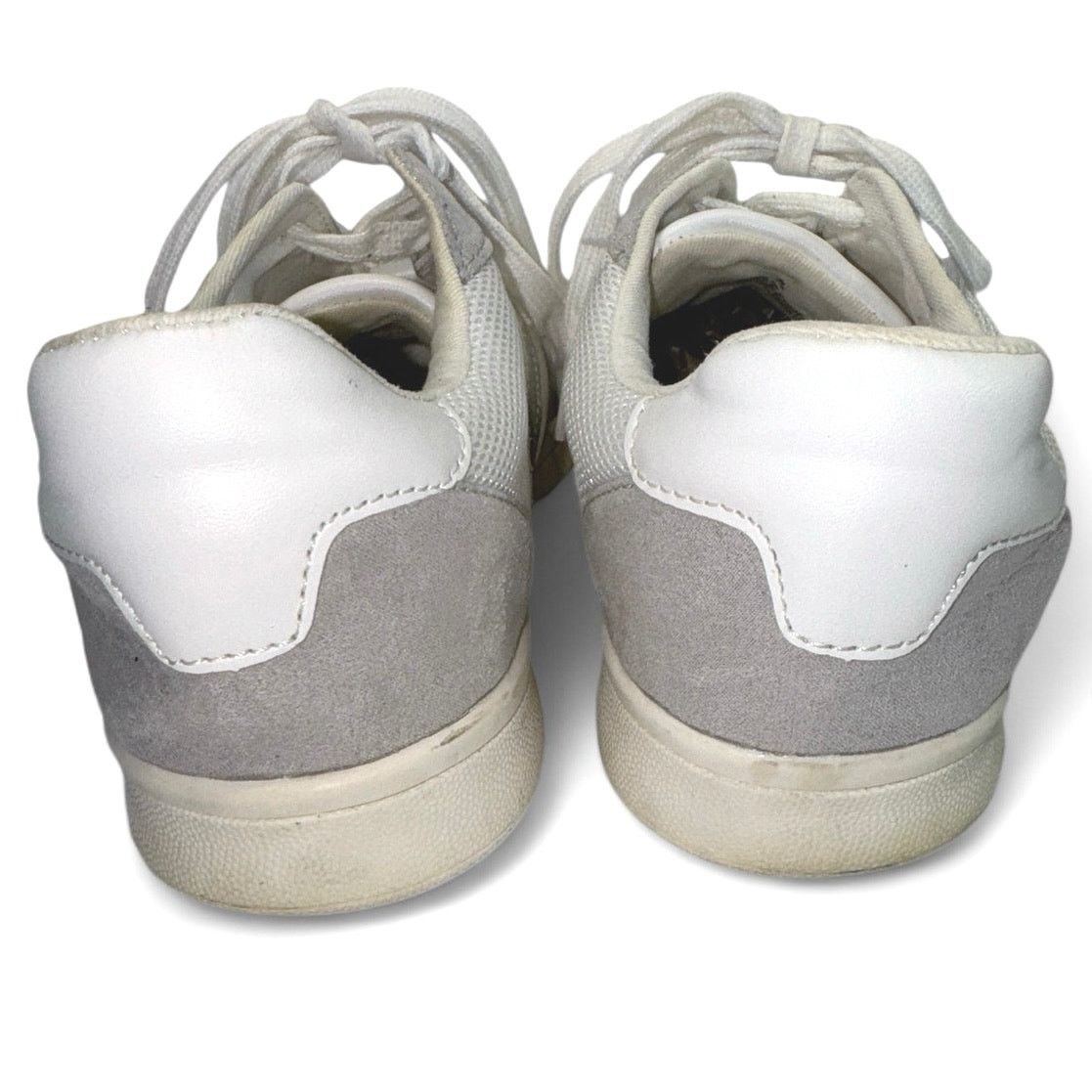 Old Navy Old Navy Classic White Sneaker Women sz 8 Size US 8 / IT 38 - 4 Thumbnail