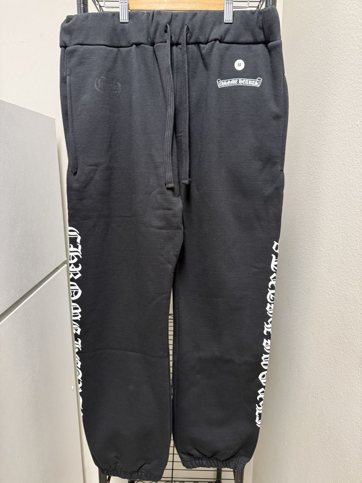 Chrome Hearts Chrome Hearts Scroll logo Sweatpants Black/White Size US 32 / EU 48 - 1 Thumbnail