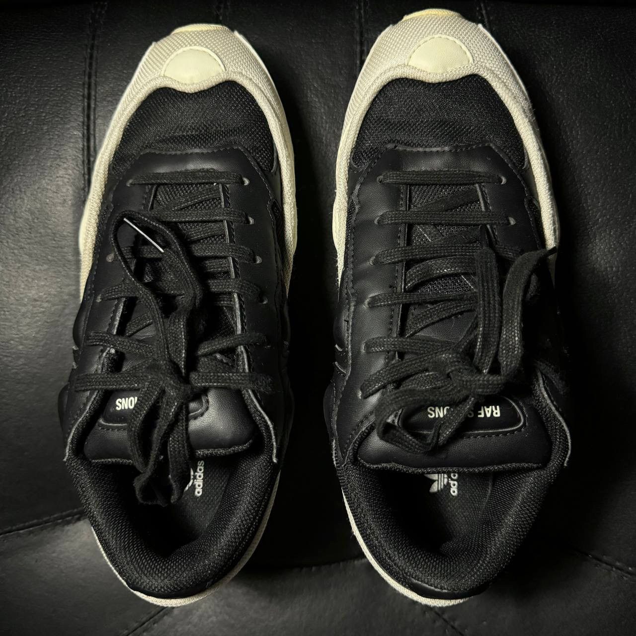Adidas × Raf Simons 5,5us Adidas Raf Simons Ozweego white black Size US 5.5 / EU 38 - 5 Thumbnail