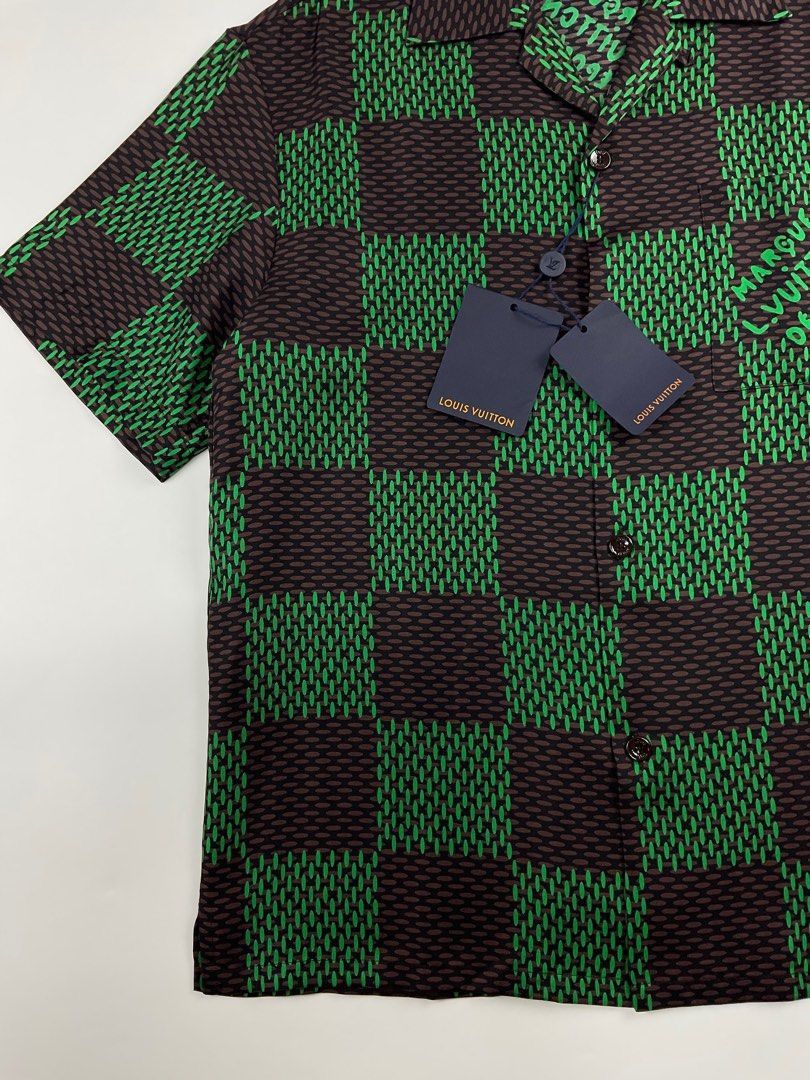 Louis Vuitton Open collar short-sleeved silk shirt Size US S / EU 44-46 / 1 - 4 Thumbnail