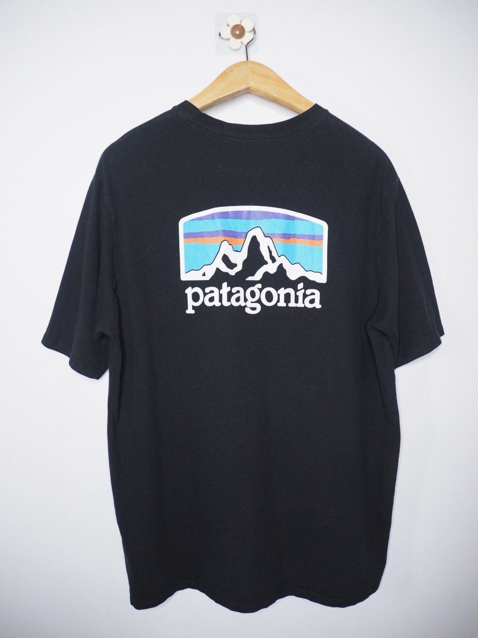 Patagonia Patagonia Mens XL Fitz Roy Horizons Responsibili-Tee Size US XL / EU 56 / 4 - 1 Thumbnail