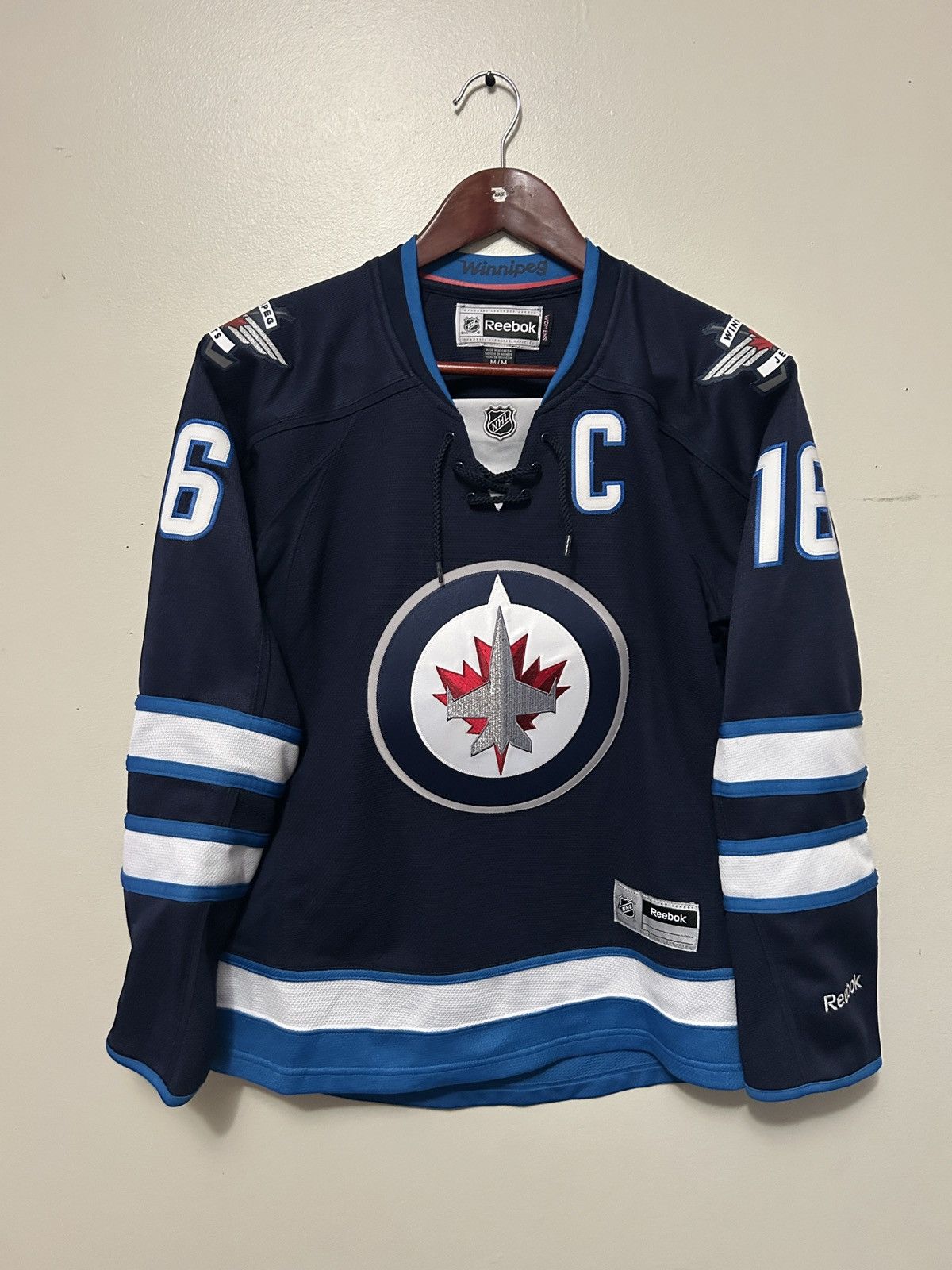 NHL × Reebok Women’s Reebok Winnipeg Jets Andrew Ladd NHL Jersey Size M / US 6-8 / IT 42-44 - 1 Thumbnail