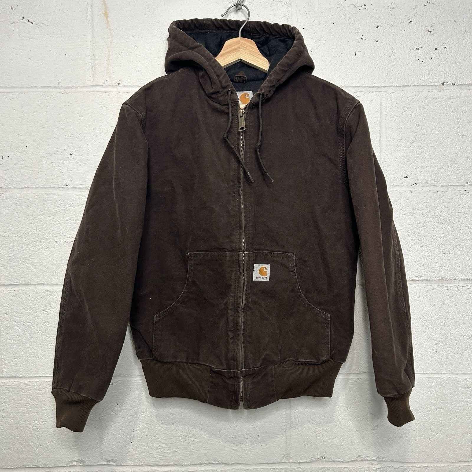 Carhartt Y2K Carhartt Quilted Hooded Active Jacket “Dark Brown” WJ130 Size XS / US 0-2 / IT 36-38 - 1 Thumbnail