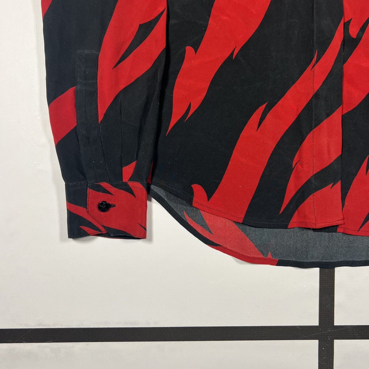 Saint Laurent Paris |[ SS17 Saint Laurent “Red Flame” Button Up Silk Shirt ]| Size US S / EU 44-46 / 1 - 4 Thumbnail