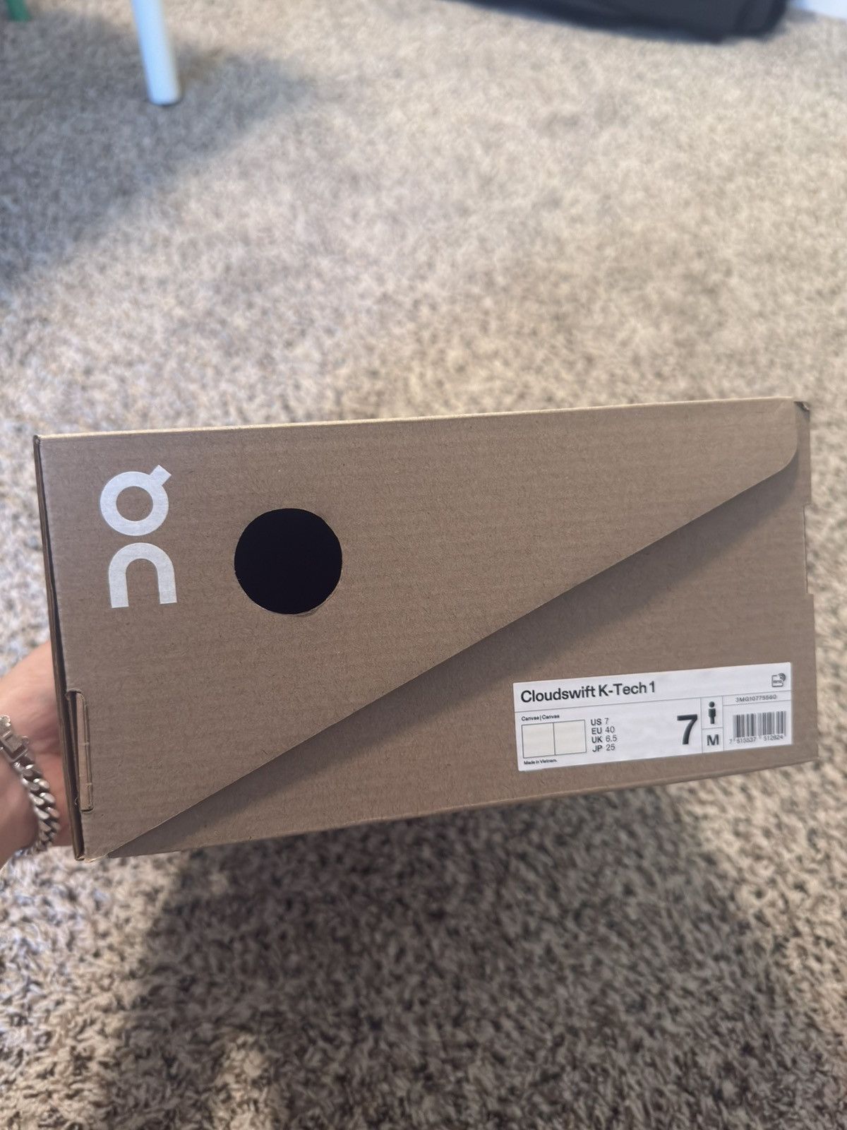 Kith × On ON K-TECH 1 KITH TOFU Size US 7 / EU 40 - 11 Thumbnail